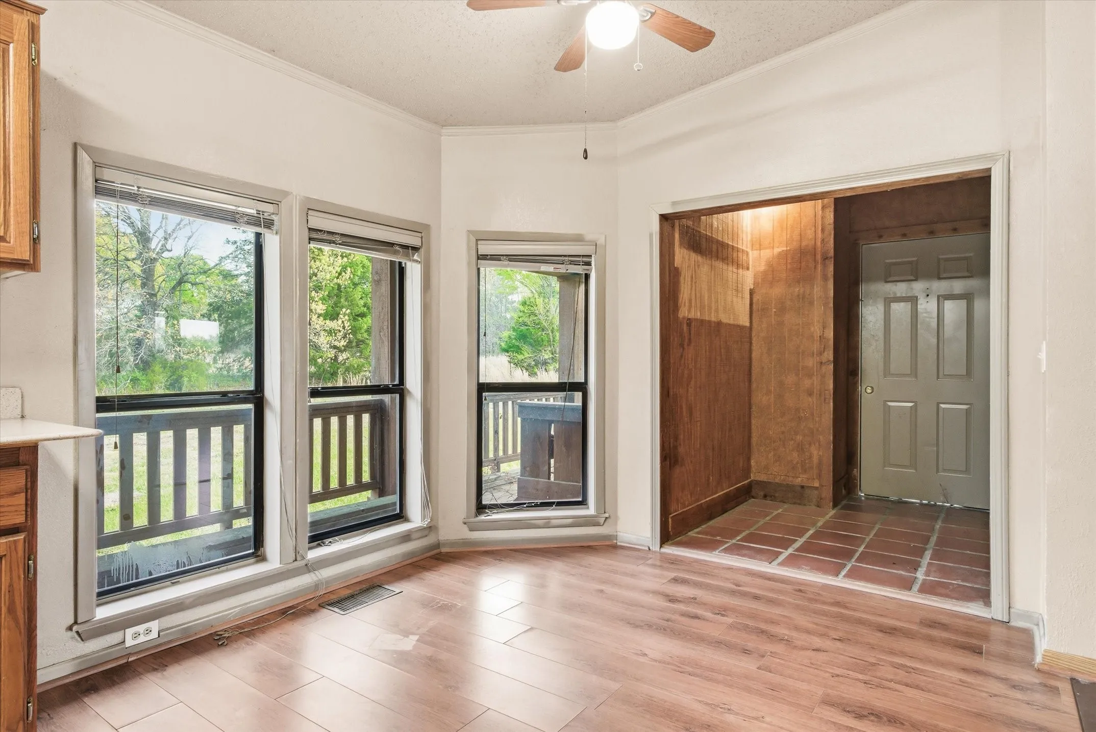 Mobile Home For Sale in Smith County , 25294 HWY 80, Grand Saline, Texas 75140, 3 Bedrooms, 2 Bathrooms, Garage spaces, 1,478 Sqft, built in 2000, Price $220,000, mls#21223080, Real Estate Agent in Grand Saline, Homes For Sale in Smith county, Homes For Sale in Grand Saline, Realtor in Grand Saline Texas, Real Estate Brokerage Independent Realty Texas, Luminita Cordes Realtor