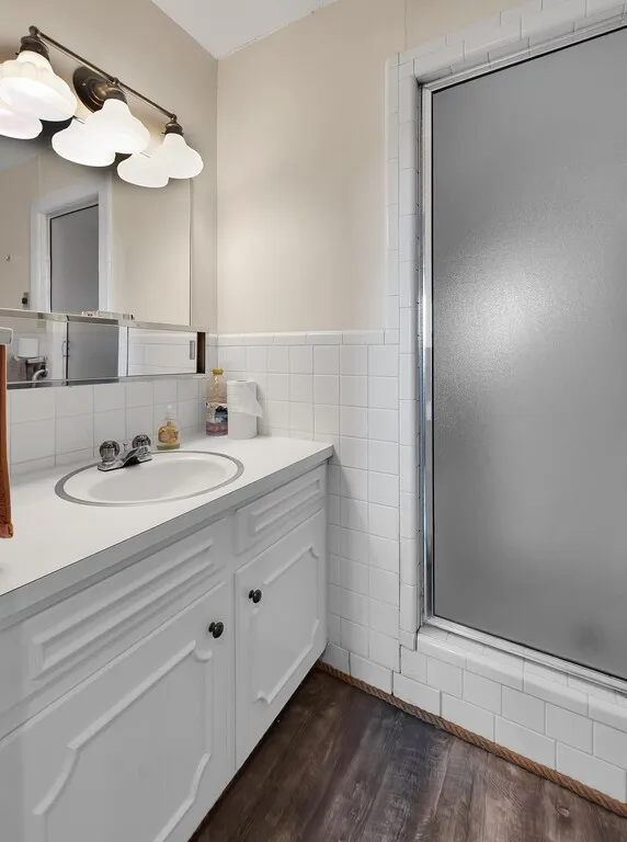 Single Family Residence For Sale in Mc Lennan County , 596 Saffle Road, Robinson, Texas 76706, 3 Bedrooms, 3 Bathrooms, 2 Garage spaces, 2,956 Sqft, built in 1972, Preowned, Price $575,000, mls#21223118, Real Estate Agent in Robinson, Homes For Sale in Mc Lennan county, Homes For Sale in Robinson, Realtor in Robinson Texas, Real Estate Brokerage Independent Realty Texas, Luminita Cordes Realtor