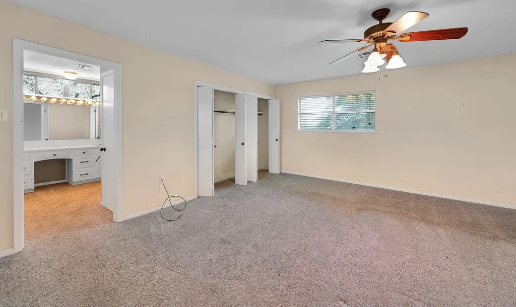 Single Family Residence For Sale in Mc Lennan County , 596 Saffle Road, Robinson, Texas 76706, 3 Bedrooms, 3 Bathrooms, 2 Garage spaces, 2,956 Sqft, built in 1972, Preowned, Price $575,000, mls#21223118, Real Estate Agent in Robinson, Homes For Sale in Mc Lennan county, Homes For Sale in Robinson, Realtor in Robinson Texas, Real Estate Brokerage Independent Realty Texas, Luminita Cordes Realtor