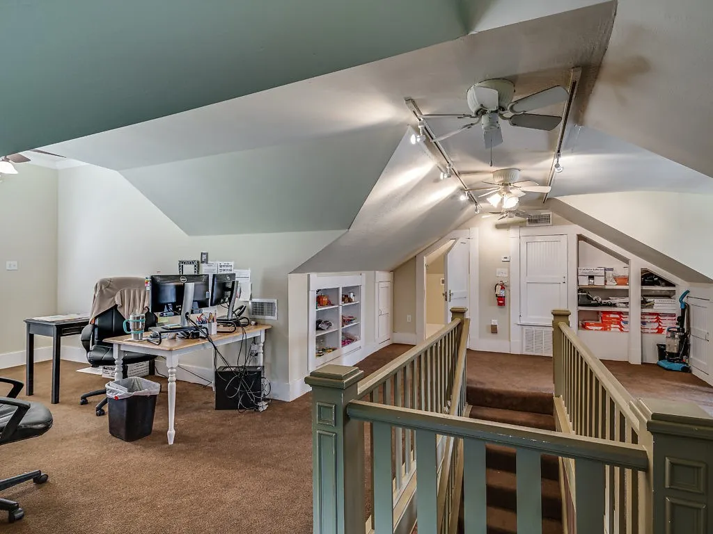 Office For Rent in Ellis County , 617 W Main Street, Midlothian, Texas 76065, 0, 0, Garage spaces, 0 Sqft, built in 1920, Preowned, Price $4,700, mls#21211061, Real Estate Agent in Midlothian, Homes For Rent in Ellis county, Homes For Rent in Midlothian, Realtor in Midlothian Texas, Real Estate Brokerage Independent Realty Texas, Luminita Cordes Realtor