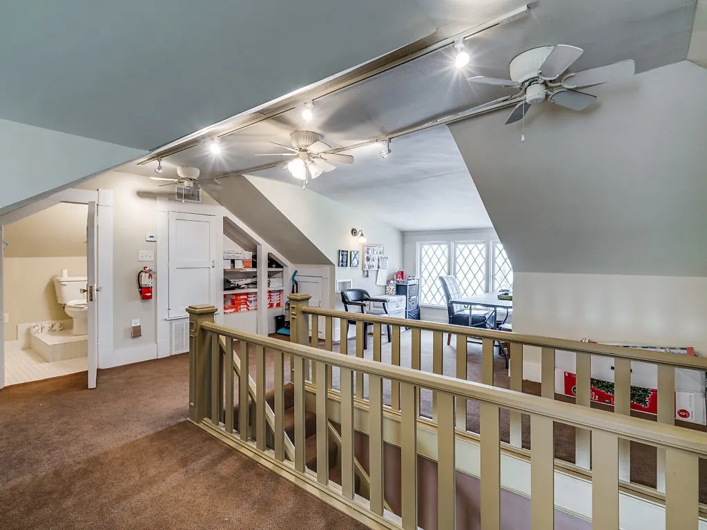 Office For Rent in Ellis County , 617 W Main Street, Midlothian, Texas 76065, 0, 0, Garage spaces, 0 Sqft, built in 1920, Preowned, Price $4,700, mls#21211061, Real Estate Agent in Midlothian, Homes For Rent in Ellis county, Homes For Rent in Midlothian, Realtor in Midlothian Texas, Real Estate Brokerage Independent Realty Texas, Luminita Cordes Realtor