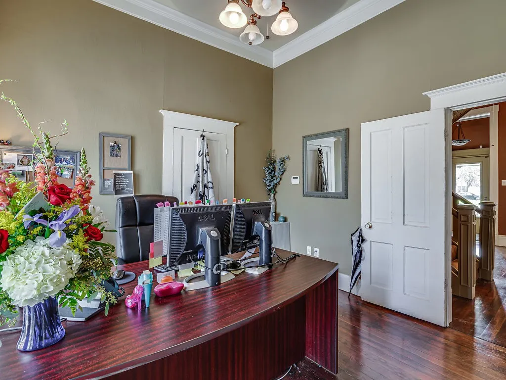 Office For Rent in Ellis County , 617 W Main Street, Midlothian, Texas 76065, 0, 0, Garage spaces, 0 Sqft, built in 1920, Preowned, Price $4,700, mls#21211061, Real Estate Agent in Midlothian, Homes For Rent in Ellis county, Homes For Rent in Midlothian, Realtor in Midlothian Texas, Real Estate Brokerage Independent Realty Texas, Luminita Cordes Realtor