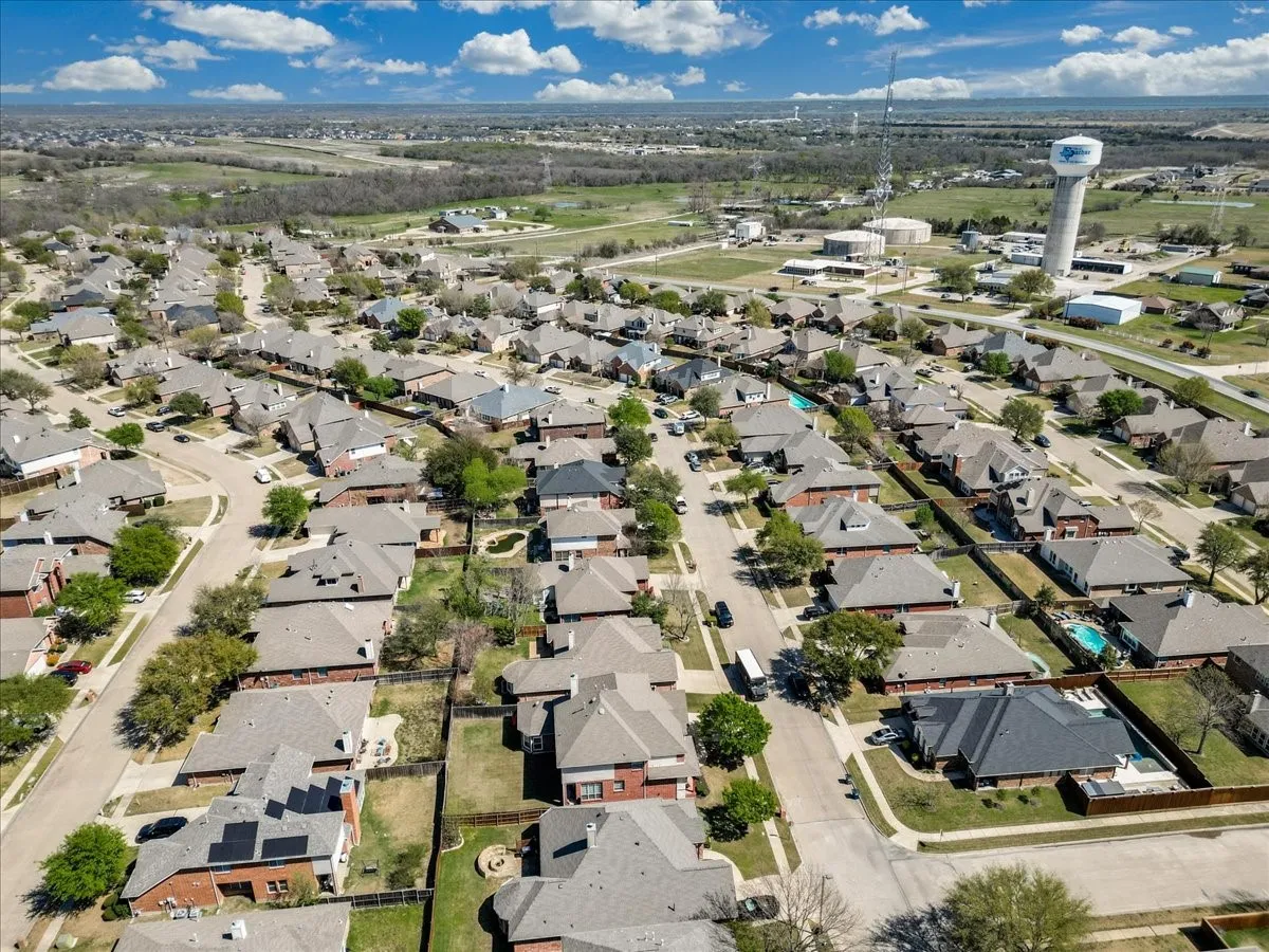 Single Family Residence For Sale in Dallas County , 6205 Fieldcrest Lane, Sachse, Texas 75048, 4 Bedroom, 4 Bathroom, 3 Garage spaces, 3,666 Sqft, built in 2005, mls#21223196, Real Estate Agent in Sachse, Homes For Sale in Dallas county, Homes For Sale in Sachse, Realtor in Sachse Texas, Real Estate Brokerage Independent Realty Texas, Luminita Cordes Realtor