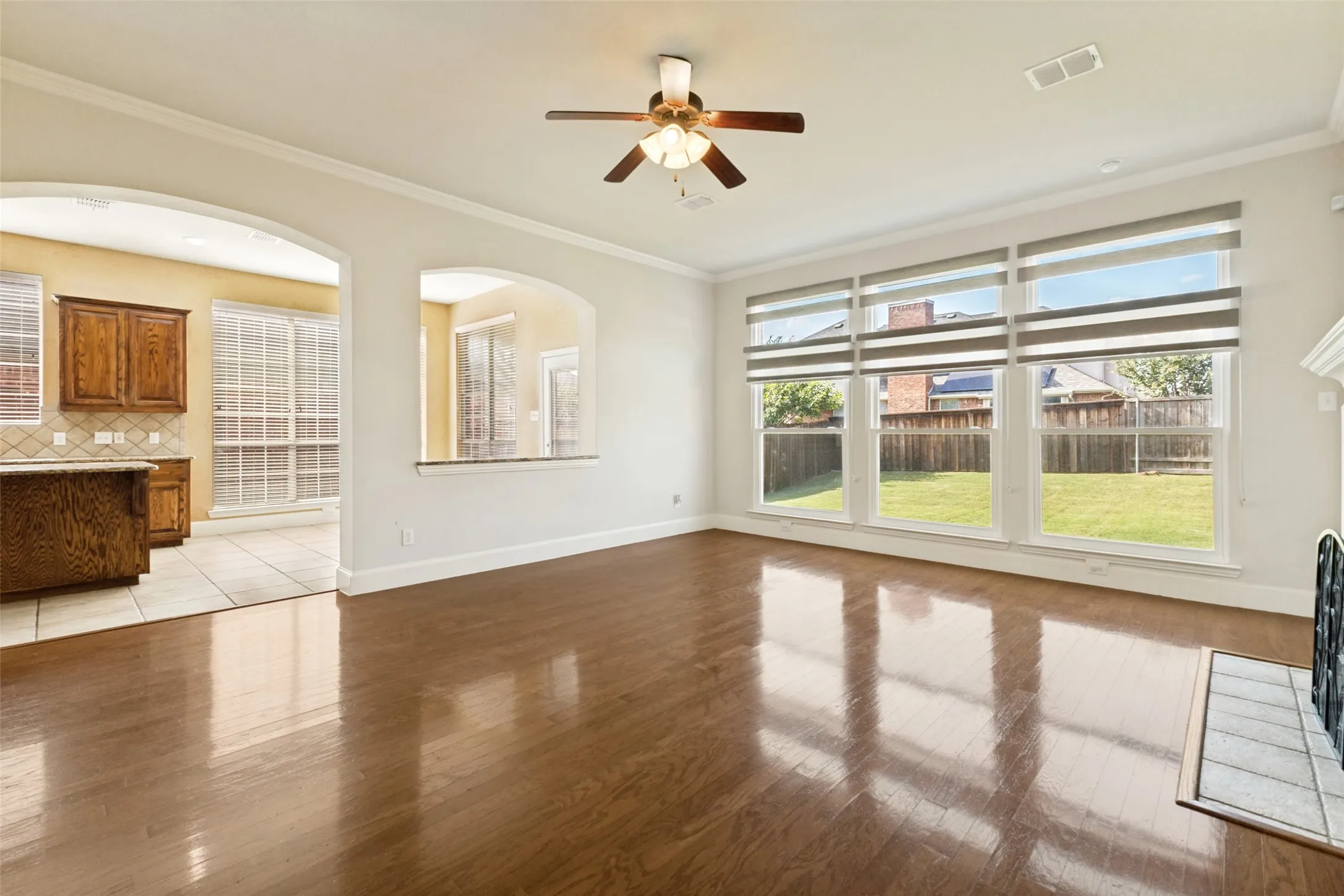 Single Family Residence For Sale in Dallas County , 6205 Fieldcrest Lane, Sachse, Texas 75048, 4 Bedroom, 4 Bathroom, 3 Garage spaces, 3,666 Sqft, built in 2005, mls#21223196, Real Estate Agent in Sachse, Homes For Sale in Dallas county, Homes For Sale in Sachse, Realtor in Sachse Texas, Real Estate Brokerage Independent Realty Texas, Luminita Cordes Realtor
