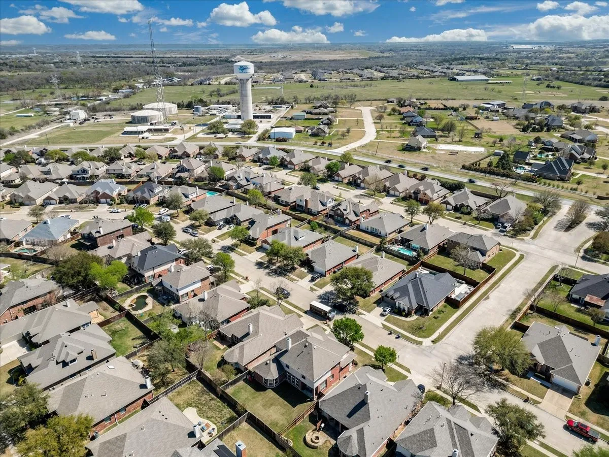 Single Family Residence For Sale in Dallas County , 6205 Fieldcrest Lane, Sachse, Texas 75048, 4 Bedroom, 4 Bathroom, 3 Garage spaces, 3,666 Sqft, built in 2005, mls#21223196, Real Estate Agent in Sachse, Homes For Sale in Dallas county, Homes For Sale in Sachse, Realtor in Sachse Texas, Real Estate Brokerage Independent Realty Texas, Luminita Cordes Realtor