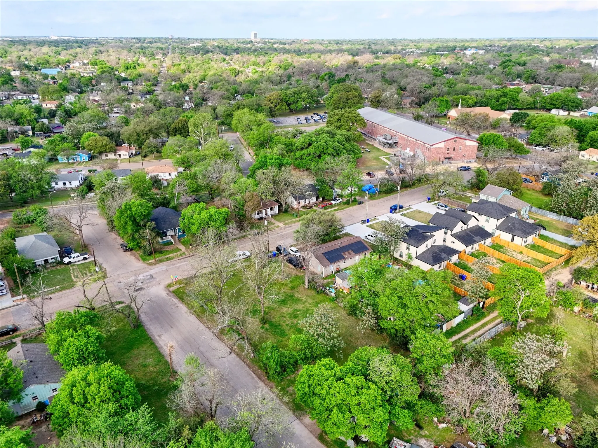 Improved Land For Sale in Mc Lennan County , 1801 N 7th Street, Waco, Texas 76707, 0, 0, Garage spaces, 0 Sqft, built in 0, mls#21220597, Real Estate Agent in Waco, Homes For Sale in Mc Lennan county, Homes For Sale in Waco, Realtor in Waco Texas, Real Estate Brokerage Independent Realty Texas, Luminita Cordes Realtor