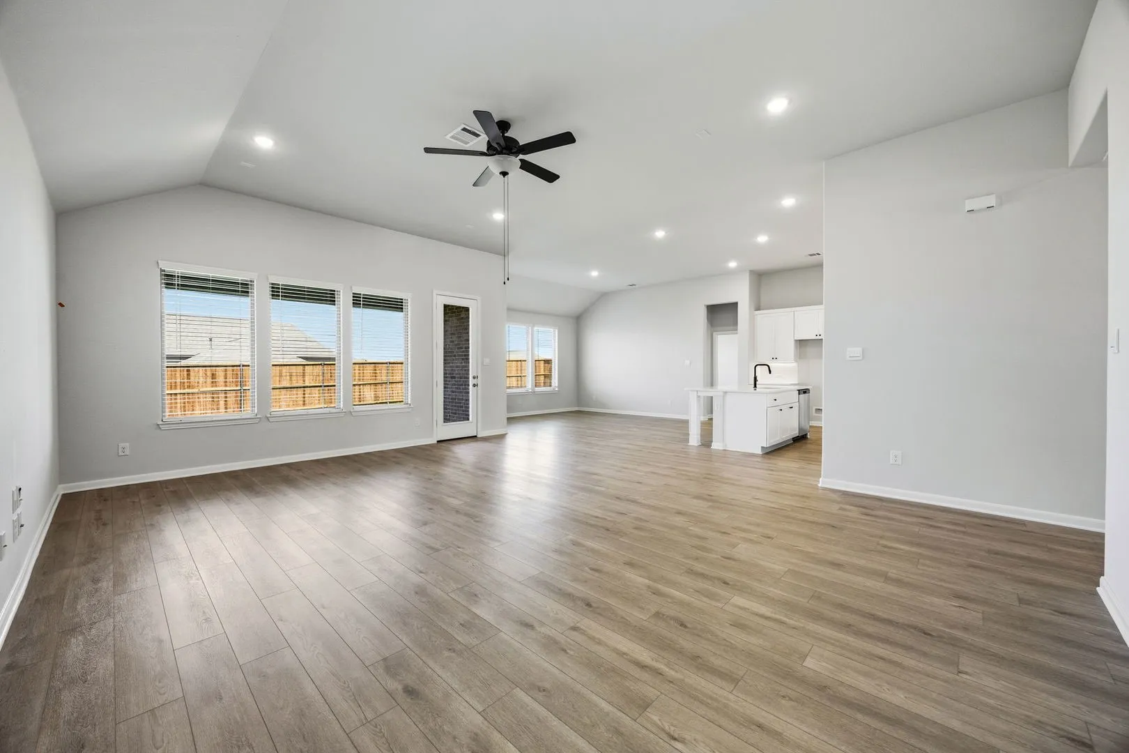 11-web-or-mls-1506-red-clover-ave