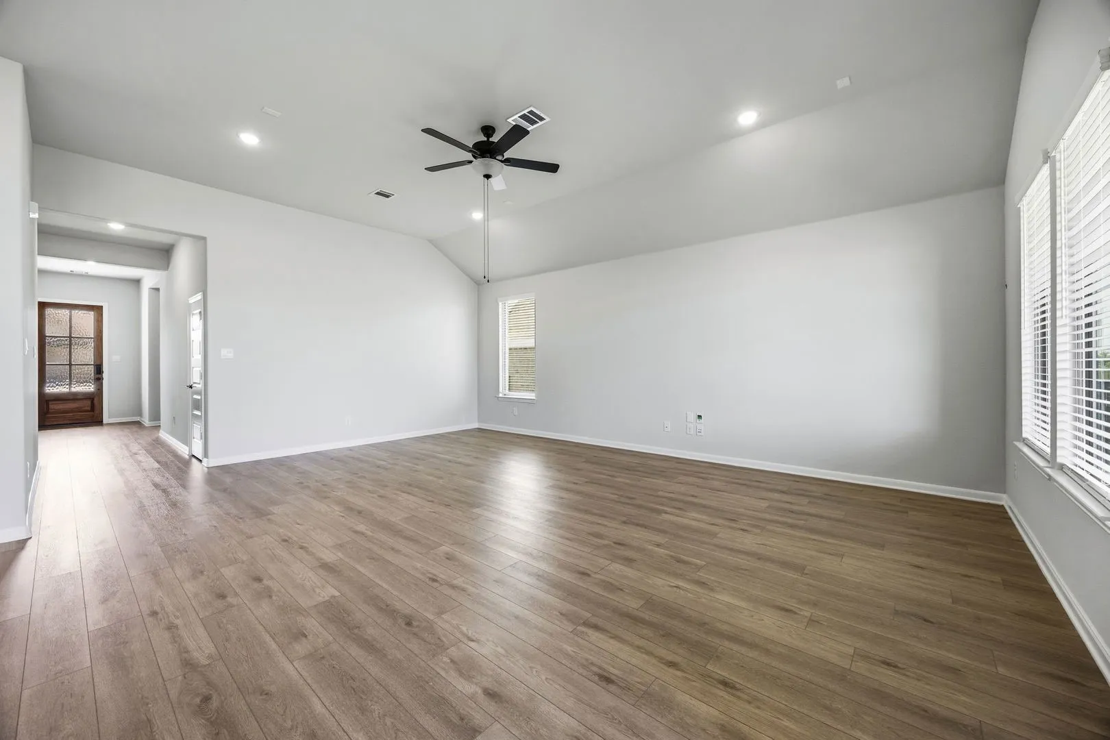 7-web-or-mls-1506-red-clover-ave