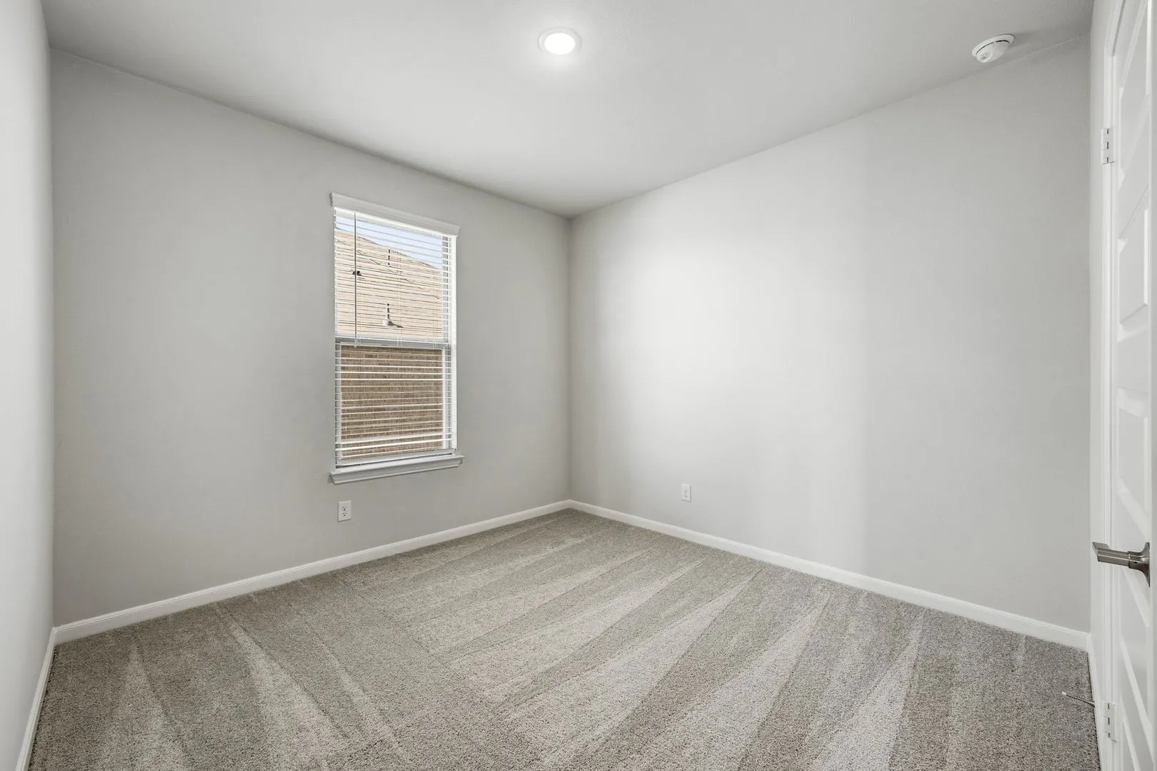 6-web-or-mls-1506-red-clover-ave