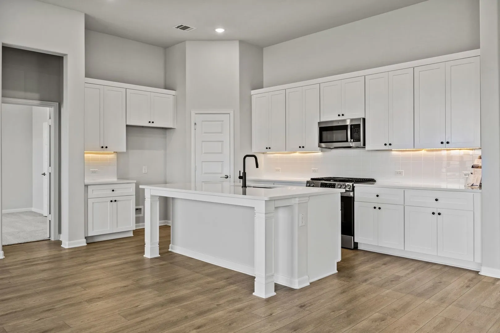 15-web-or-mls-1506-red-clover-ave