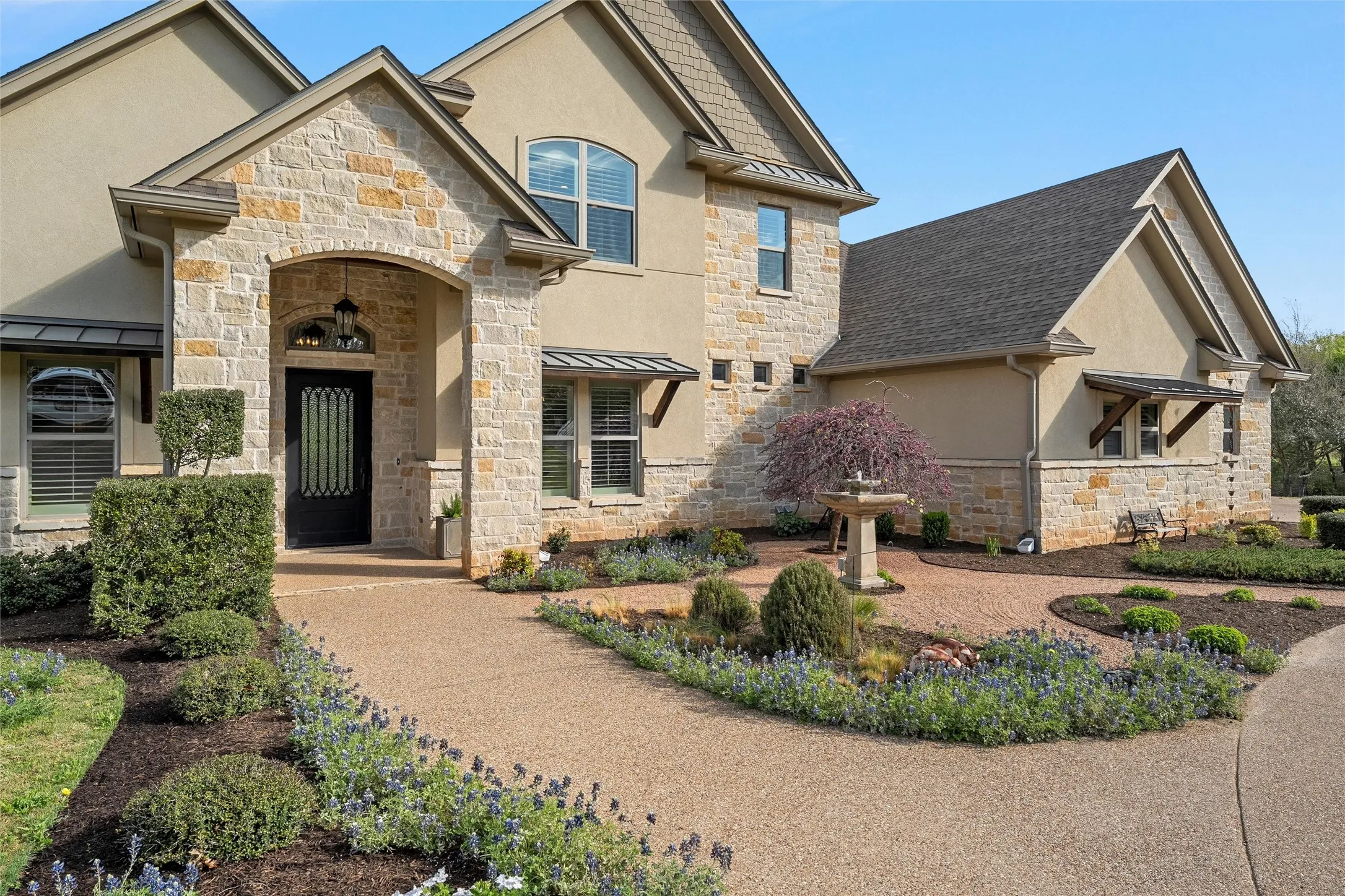 Single Family Residence For Sale in Mc Lennan County , 14690 Chapel Road, Lorena, Texas 76655, 5 Bedroom, 6 Bathroom, 3 Garage spaces, 5,639 Sqft, built in 2017, mls#21221985, Real Estate Agent in Lorena, Homes For Sale in Mc Lennan county, Homes For Sale in Lorena, Realtor in Lorena Texas, Real Estate Brokerage Independent Realty Texas, Luminita Cordes Realtor