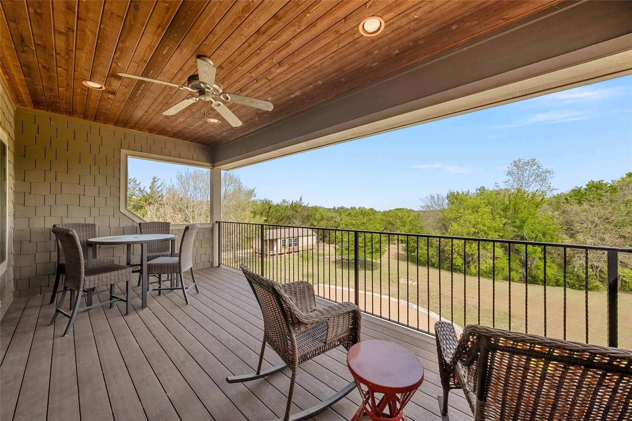 Single Family Residence For Sale in Mc Lennan County , 14690 Chapel Road, Lorena, Texas 76655, 5 Bedroom, 6 Bathroom, 3 Garage spaces, 5,639 Sqft, built in 2017, mls#21221985, Real Estate Agent in Lorena, Homes For Sale in Mc Lennan county, Homes For Sale in Lorena, Realtor in Lorena Texas, Real Estate Brokerage Independent Realty Texas, Luminita Cordes Realtor