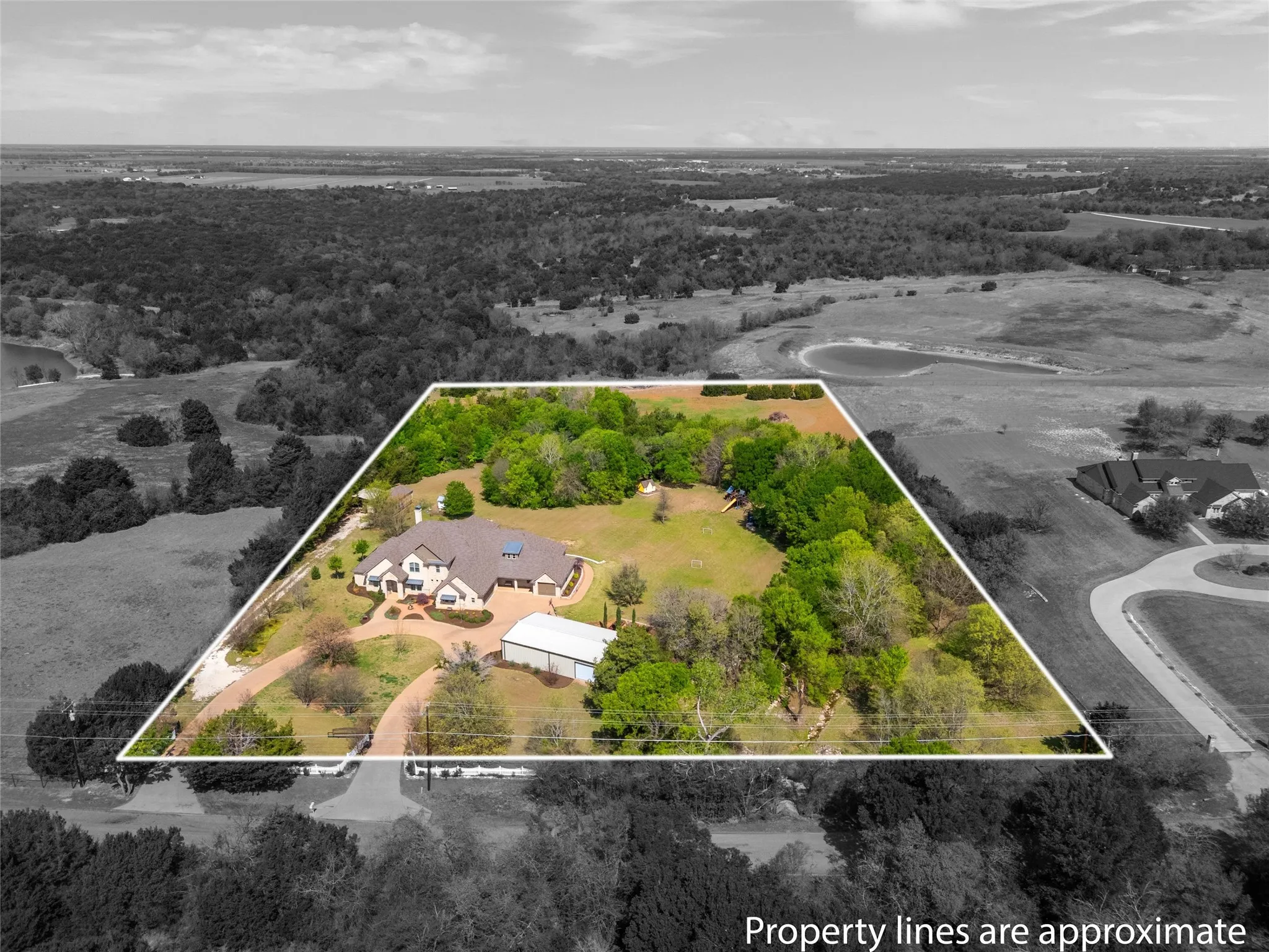 Single Family Residence For Sale in Mc Lennan County , 14690 Chapel Road, Lorena, Texas 76655, 5 Bedroom, 6 Bathroom, 3 Garage spaces, 5,639 Sqft, built in 2017, mls#21221985, Real Estate Agent in Lorena, Homes For Sale in Mc Lennan county, Homes For Sale in Lorena, Realtor in Lorena Texas, Real Estate Brokerage Independent Realty Texas, Luminita Cordes Realtor