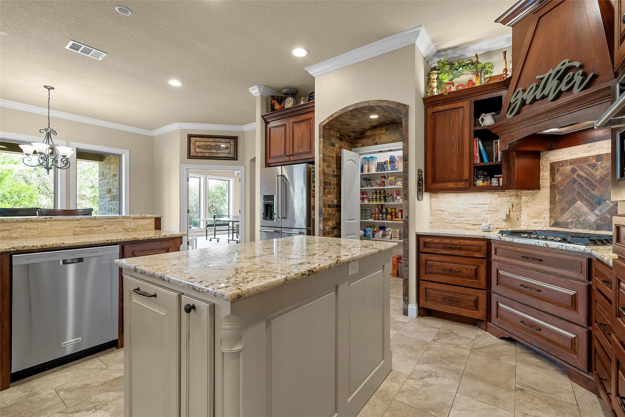 Single Family Residence For Sale in Mc Lennan County , 14690 Chapel Road, Lorena, Texas 76655, 5 Bedroom, 6 Bathroom, 3 Garage spaces, 5,639 Sqft, built in 2017, mls#21221985, Real Estate Agent in Lorena, Homes For Sale in Mc Lennan county, Homes For Sale in Lorena, Realtor in Lorena Texas, Real Estate Brokerage Independent Realty Texas, Luminita Cordes Realtor
