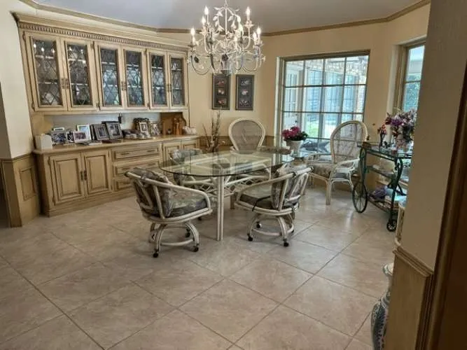 Single Family Residence For Sale in Dallas County , 5321 Bent Tree Drive, Dallas, Texas 75248, 4 Bedroom, 4 Bathroom, 2 Garage spaces, 4,550 Sqft, built in 1979, Preowned, mls#21223320, Real Estate Agent in Dallas, Homes For Sale in Dallas county, Homes For Sale in Dallas, Realtor in Dallas Texas, Real Estate Brokerage Independent Realty Texas, Luminita Cordes Realtor