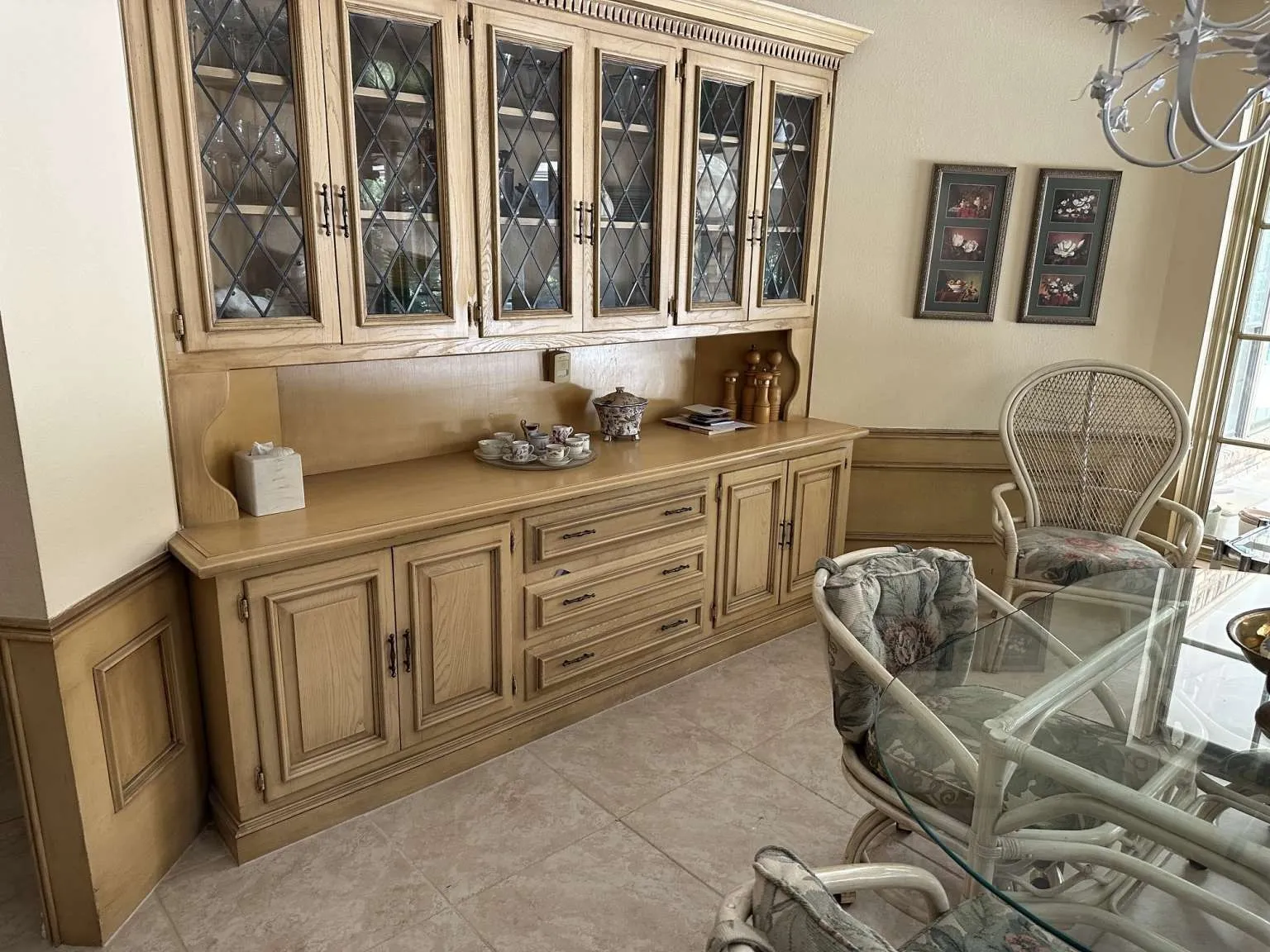 Single Family Residence For Sale in Dallas County , 5321 Bent Tree Drive, Dallas, Texas 75248, 4 Bedroom, 4 Bathroom, 2 Garage spaces, 4,550 Sqft, built in 1979, Preowned, mls#21223320, Real Estate Agent in Dallas, Homes For Sale in Dallas county, Homes For Sale in Dallas, Realtor in Dallas Texas, Real Estate Brokerage Independent Realty Texas, Luminita Cordes Realtor