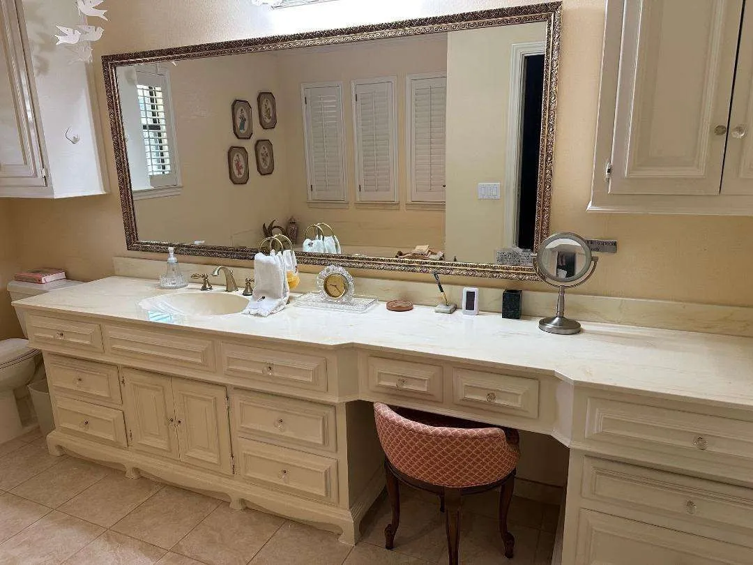 Single Family Residence For Sale in Dallas County , 5321 Bent Tree Drive, Dallas, Texas 75248, 4 Bedroom, 4 Bathroom, 2 Garage spaces, 4,550 Sqft, built in 1979, Preowned, mls#21223320, Real Estate Agent in Dallas, Homes For Sale in Dallas county, Homes For Sale in Dallas, Realtor in Dallas Texas, Real Estate Brokerage Independent Realty Texas, Luminita Cordes Realtor