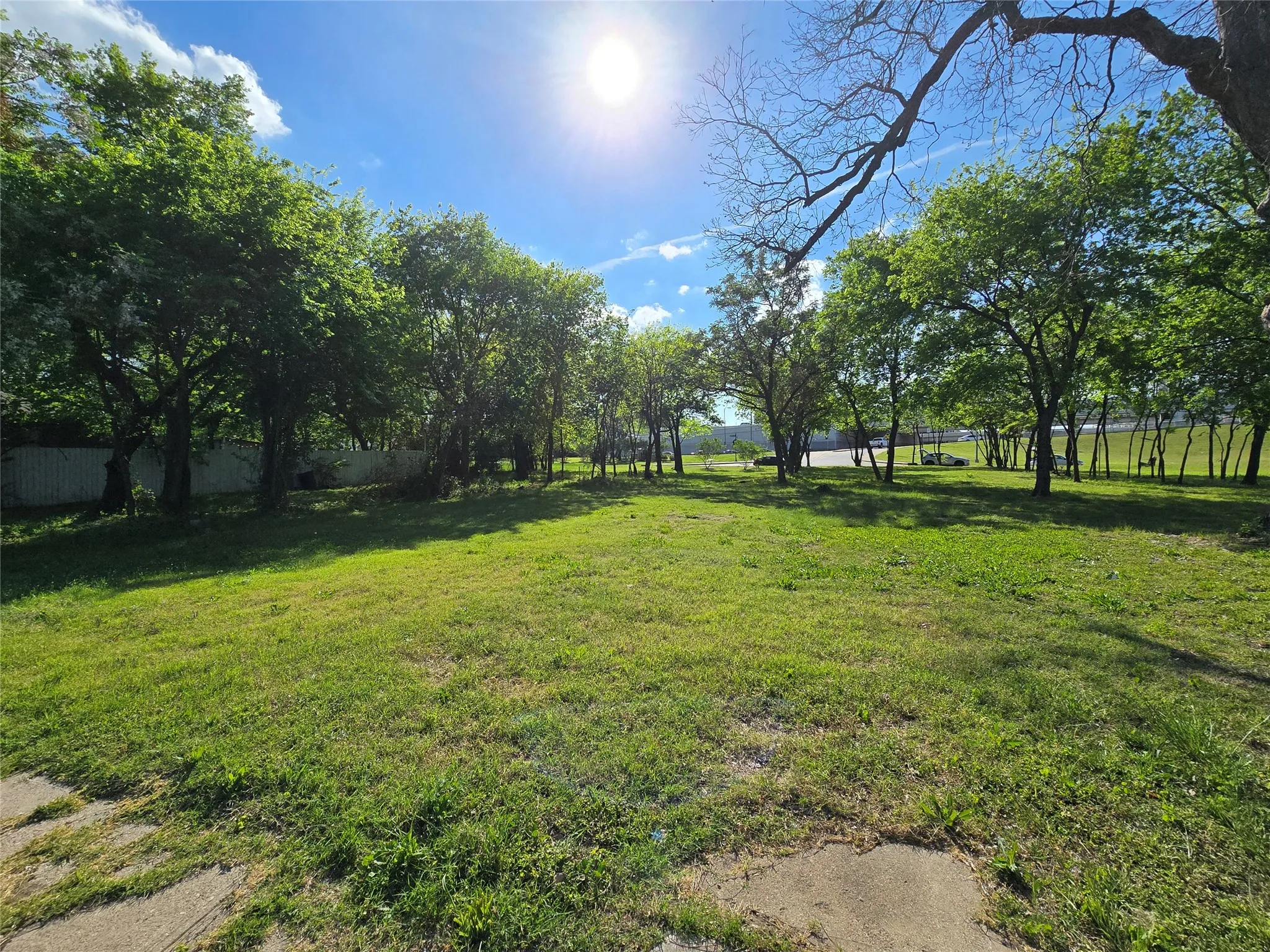 Unimproved Land For Sale in Dallas County , 823 Millard Street, Dallas, Texas 75203, 0, 0, Garage spaces, 0 Sqft, built in 0, mls#21221507, Real Estate Agent in Dallas, Homes For Sale in Dallas county, Homes For Sale in Dallas, Realtor in Dallas Texas, Real Estate Brokerage Independent Realty Texas, Luminita Cordes Realtor