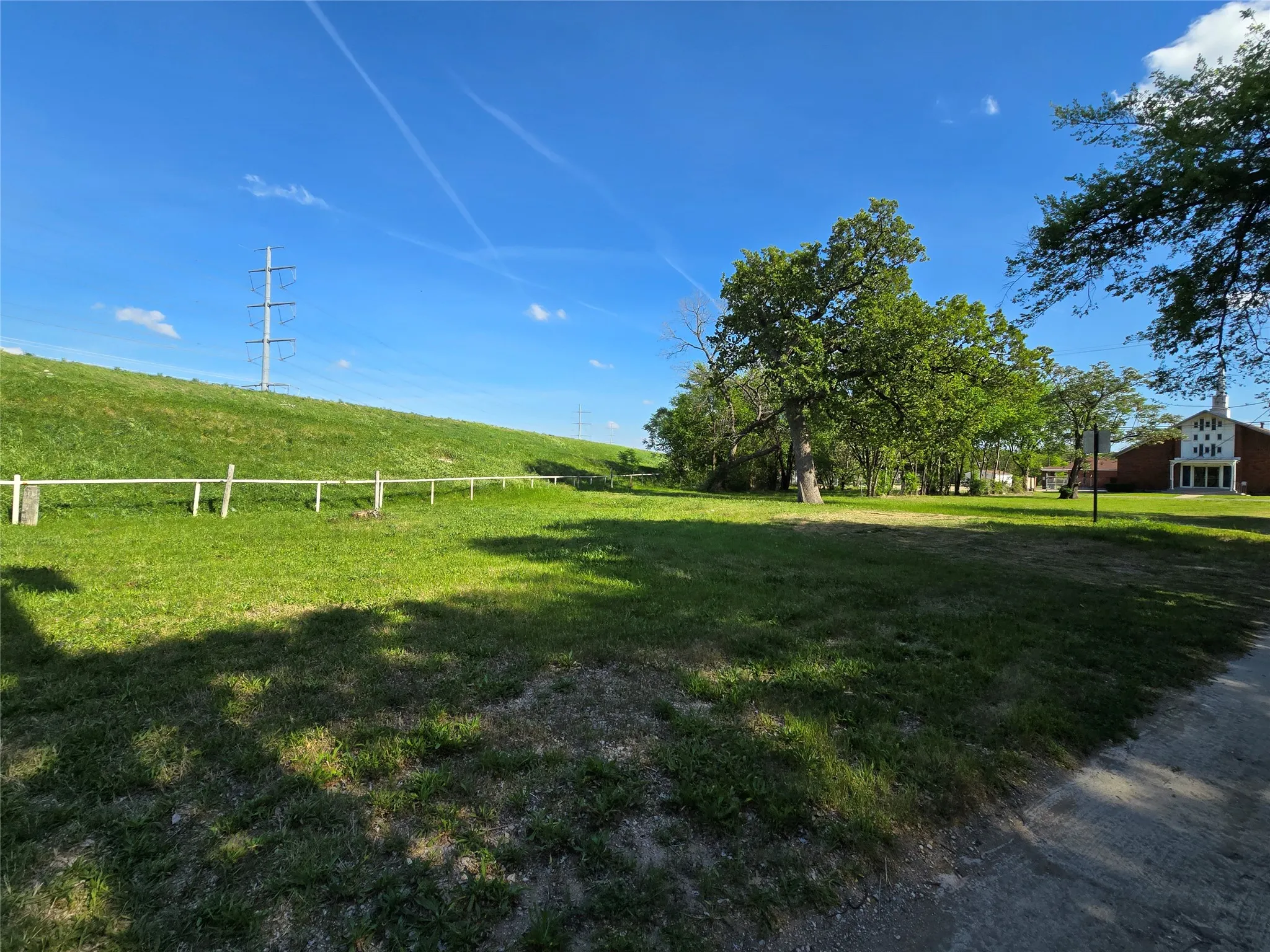 Unimproved Land For Sale in Dallas County , 823 Millard Street, Dallas, Texas 75203, 0, 0, Garage spaces, 0 Sqft, built in 0, mls#21221507, Real Estate Agent in Dallas, Homes For Sale in Dallas county, Homes For Sale in Dallas, Realtor in Dallas Texas, Real Estate Brokerage Independent Realty Texas, Luminita Cordes Realtor