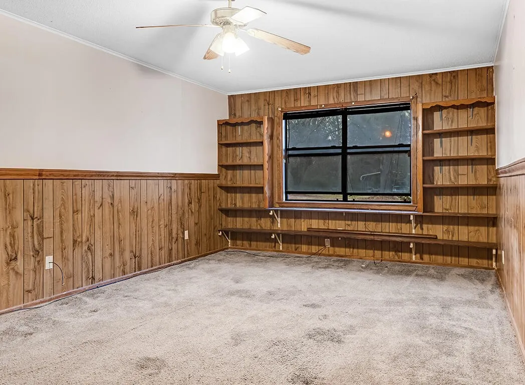 Single Family Residence For Sale in Bowie County , 2601 Page Street, Texarkana, Texas 75501, 3 Bedroom, 2 Bathroom, Garage spaces, 1,484 Sqft, built in 1978, Price $130,000, mls#21223274, Real Estate Agent in Texarkana, Homes For Sale in Bowie county, Homes For Sale in Texarkana, Realtor in Texarkana Texas, Real Estate Brokerage Independent Realty Texas, Luminita Cordes Realtor
