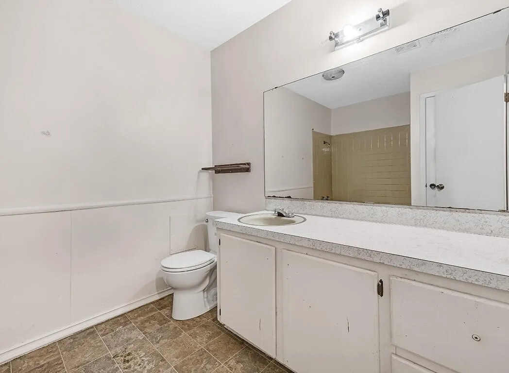 Single Family Residence For Sale in Bowie County , 2601 Page Street, Texarkana, Texas 75501, 3 Bedroom, 2 Bathroom, Garage spaces, 1,484 Sqft, built in 1978, Price $130,000, mls#21223274, Real Estate Agent in Texarkana, Homes For Sale in Bowie county, Homes For Sale in Texarkana, Realtor in Texarkana Texas, Real Estate Brokerage Independent Realty Texas, Luminita Cordes Realtor