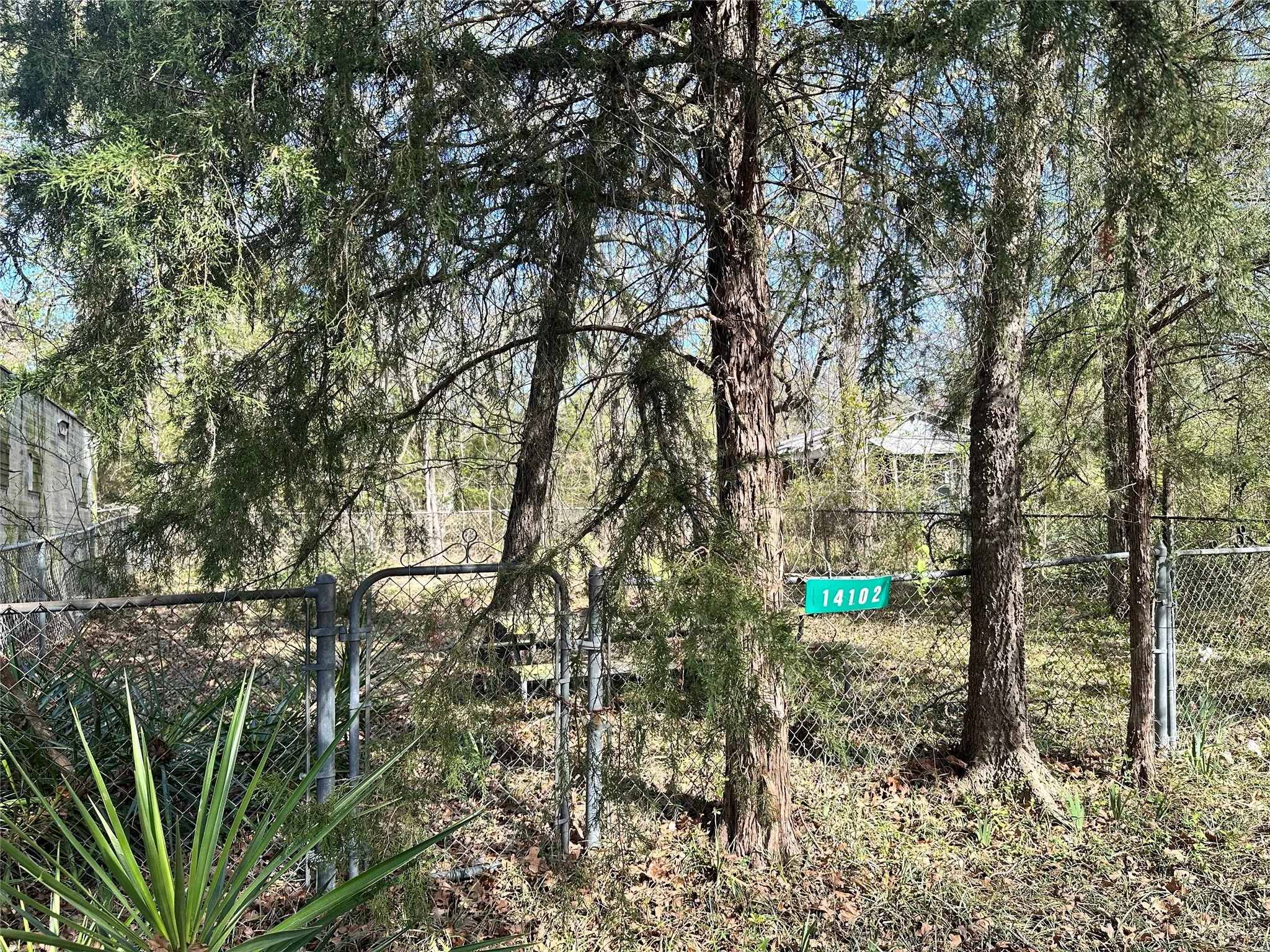 Improved Land For Sale in Henderson County , 14110 Austin Street, Log Cabin, Texas 75148, 0, 0, Garage spaces, 0 Sqft, built in 0, mls#21223204, Real Estate Agent in Log Cabin, Homes For Sale in Henderson county, Homes For Sale in Log Cabin, Realtor in Log Cabin Texas, Real Estate Brokerage Independent Realty Texas, Luminita Cordes Realtor
