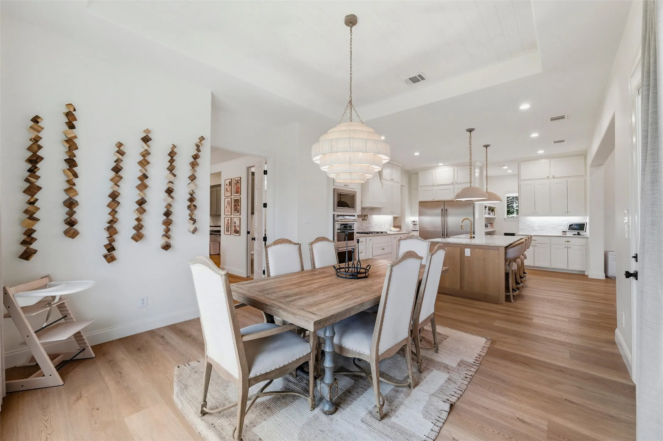 Single Family Residence For Sale in Parker County , 2043 Woodland Road, Weatherford, Texas 76088, 4 Bedroom, 4 Bathroom, 3 Garage spaces, 3,366 Sqft, built in 2022, mls#21222634, Real Estate Agent in Weatherford, Homes For Sale in Parker county, Homes For Sale in Weatherford, Realtor in Weatherford Texas, Real Estate Brokerage Independent Realty Texas, Luminita Cordes Realtor