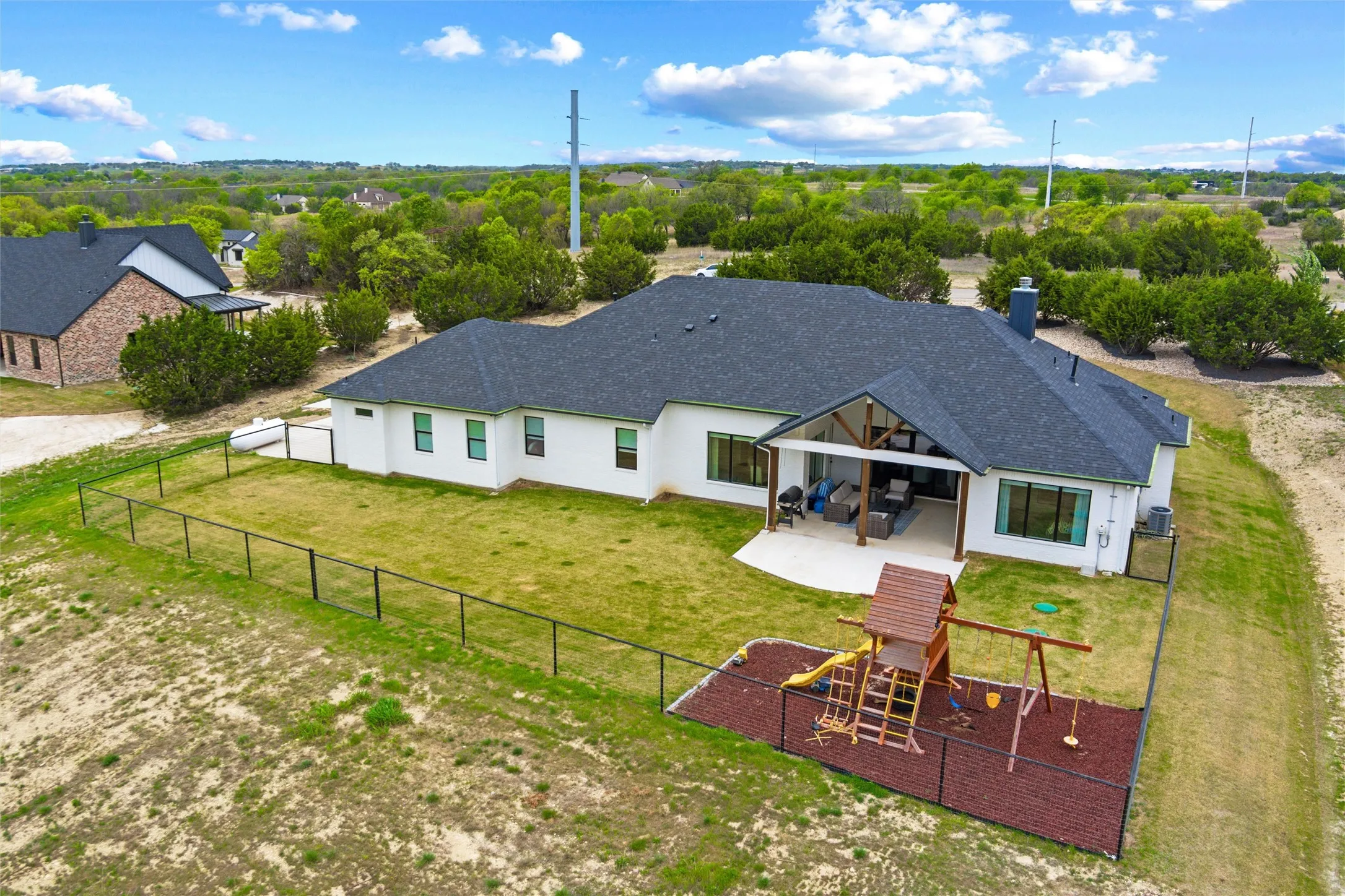 Single Family Residence For Sale in Parker County , 2043 Woodland Road, Weatherford, Texas 76088, 4 Bedroom, 4 Bathroom, 3 Garage spaces, 3,366 Sqft, built in 2022, mls#21222634, Real Estate Agent in Weatherford, Homes For Sale in Parker county, Homes For Sale in Weatherford, Realtor in Weatherford Texas, Real Estate Brokerage Independent Realty Texas, Luminita Cordes Realtor
