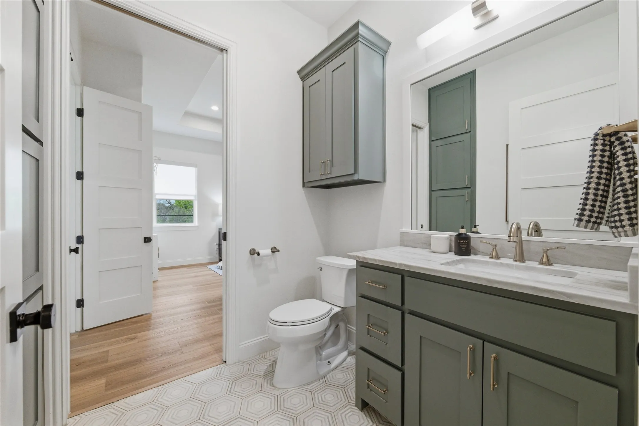 Single Family Residence For Sale in Parker County , 2043 Woodland Road, Weatherford, Texas 76088, 4 Bedroom, 4 Bathroom, 3 Garage spaces, 3,366 Sqft, built in 2022, mls#21222634, Real Estate Agent in Weatherford, Homes For Sale in Parker county, Homes For Sale in Weatherford, Realtor in Weatherford Texas, Real Estate Brokerage Independent Realty Texas, Luminita Cordes Realtor
