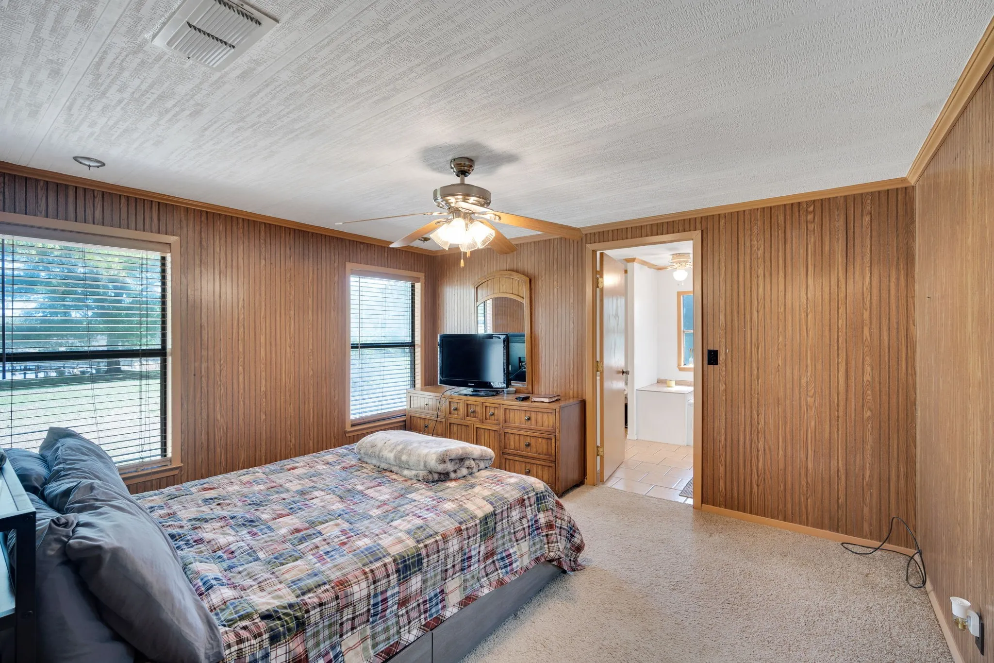 Mobile Home For Sale in Rains County , 321 Rs County Road 3310, Emory, Texas 75440, 3 Bedroom, 2 Bathroom, 2 Garage spaces, 1,740 Sqft, built in 1992, Preowned, mls#21220988, Real Estate Agent in Emory, Homes For Sale in Rains county, Homes For Sale in Emory, Realtor in Emory Texas, Real Estate Brokerage Independent Realty Texas, Luminita Cordes Realtor
