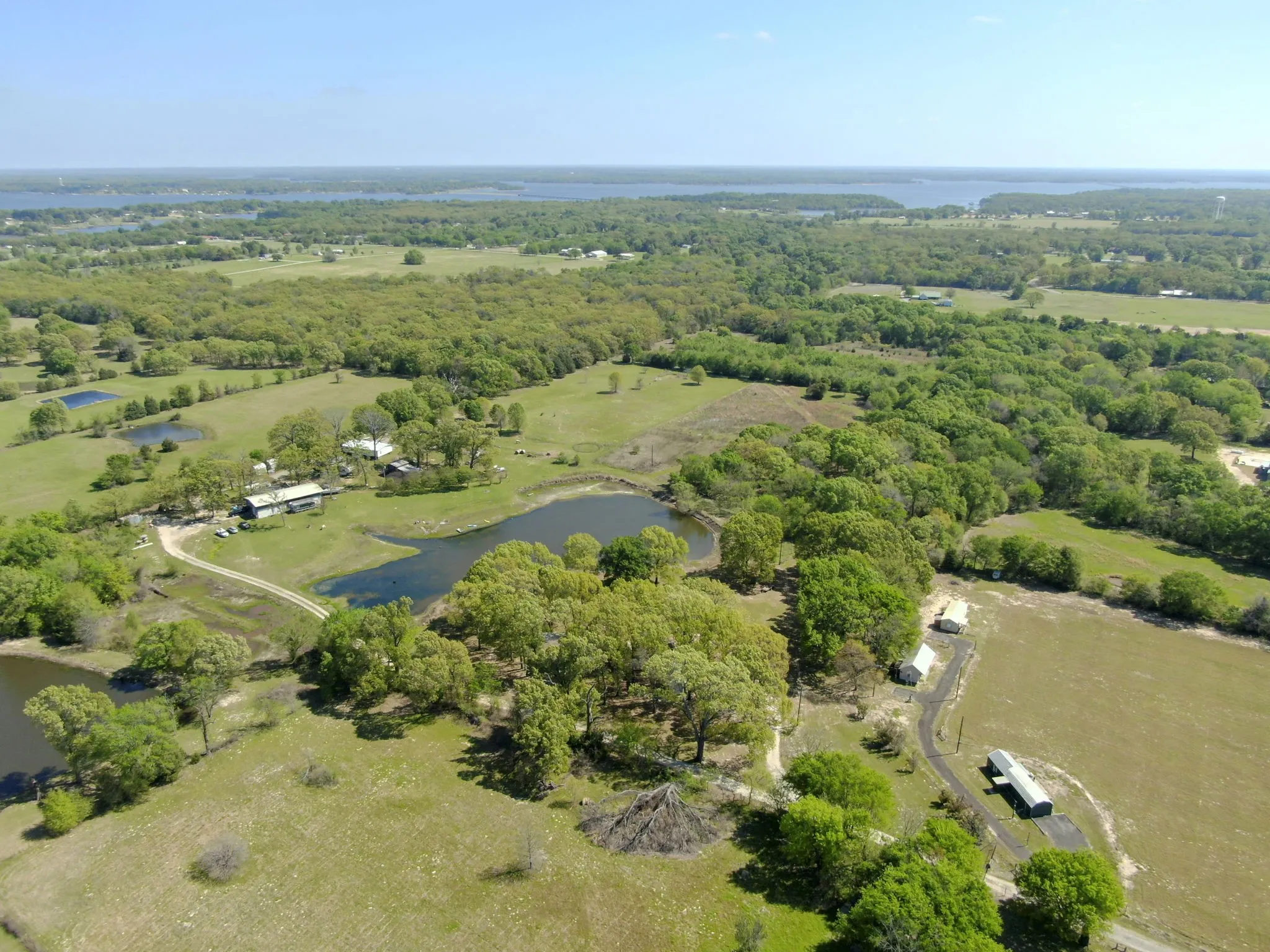 Mobile Home For Sale in Rains County , 321 Rs County Road 3310, Emory, Texas 75440, 3 Bedroom, 2 Bathroom, 2 Garage spaces, 1,740 Sqft, built in 1992, Preowned, mls#21220988, Real Estate Agent in Emory, Homes For Sale in Rains county, Homes For Sale in Emory, Realtor in Emory Texas, Real Estate Brokerage Independent Realty Texas, Luminita Cordes Realtor