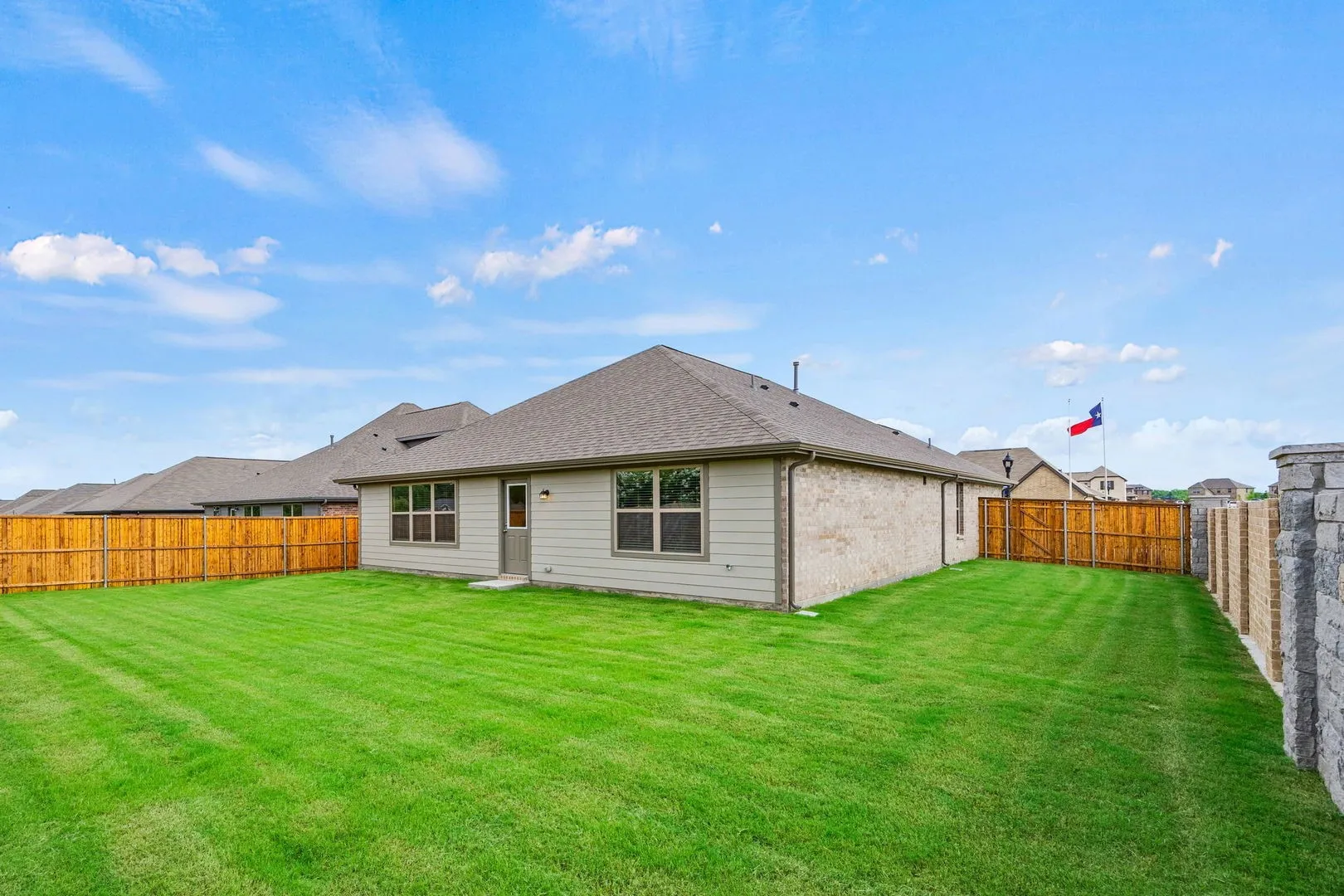 29-web-or-mls-509-hickory-rdg-dr