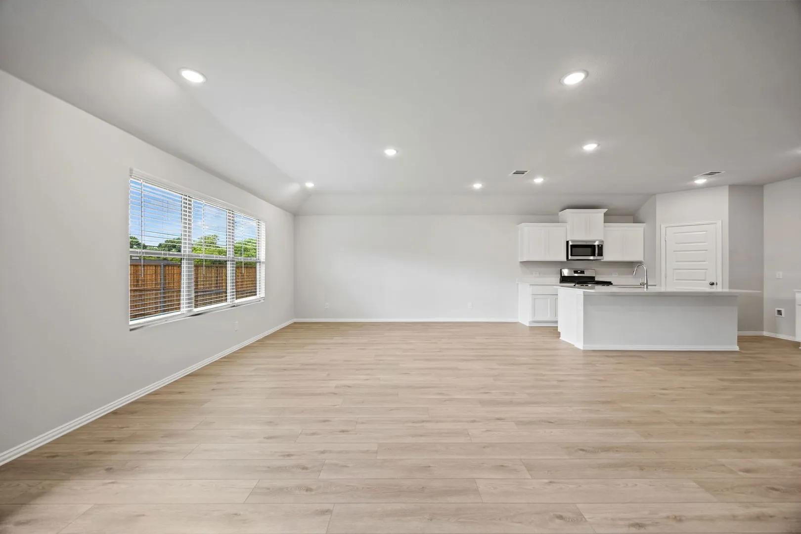 8-web-or-mls-509-hickory-rdg-dr