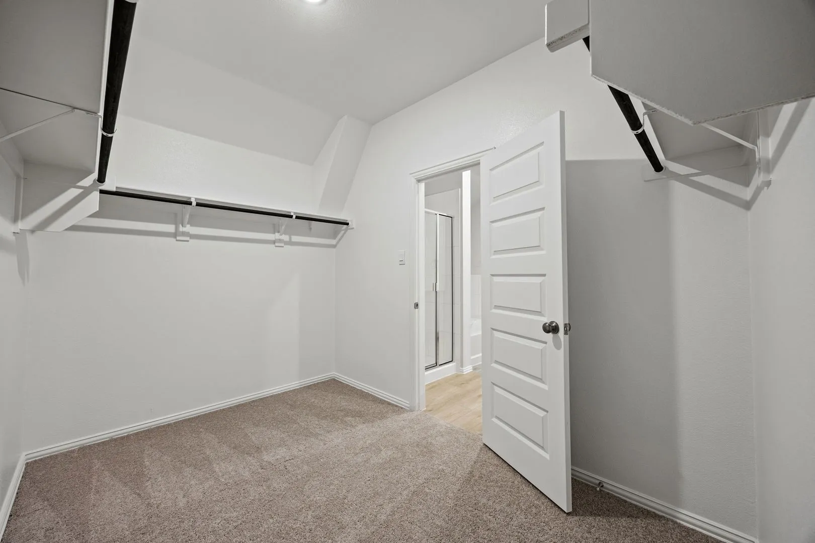 23-web-or-mls-509-hickory-rdg-dr