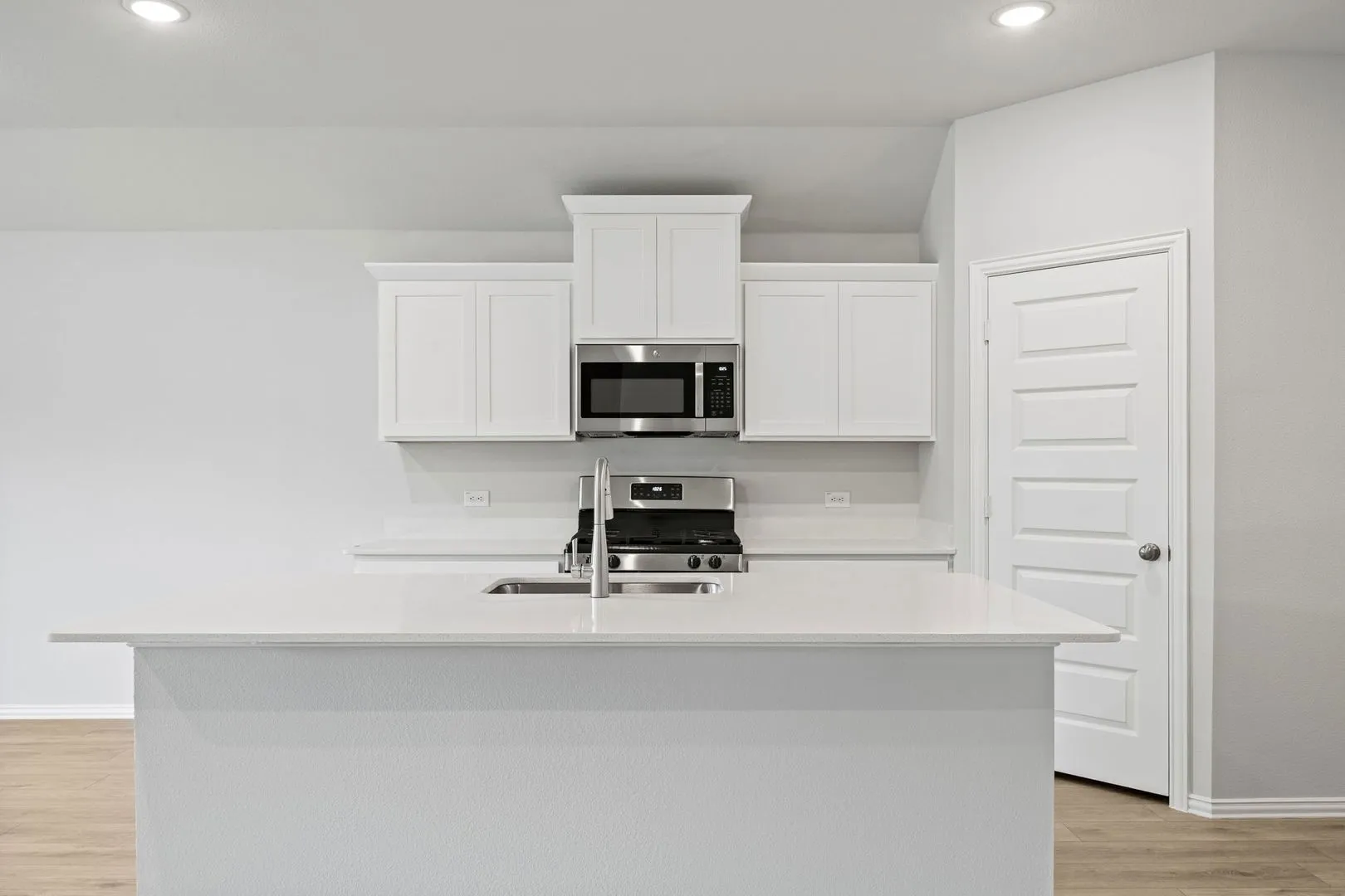 10-web-or-mls-509-hickory-rdg-dr