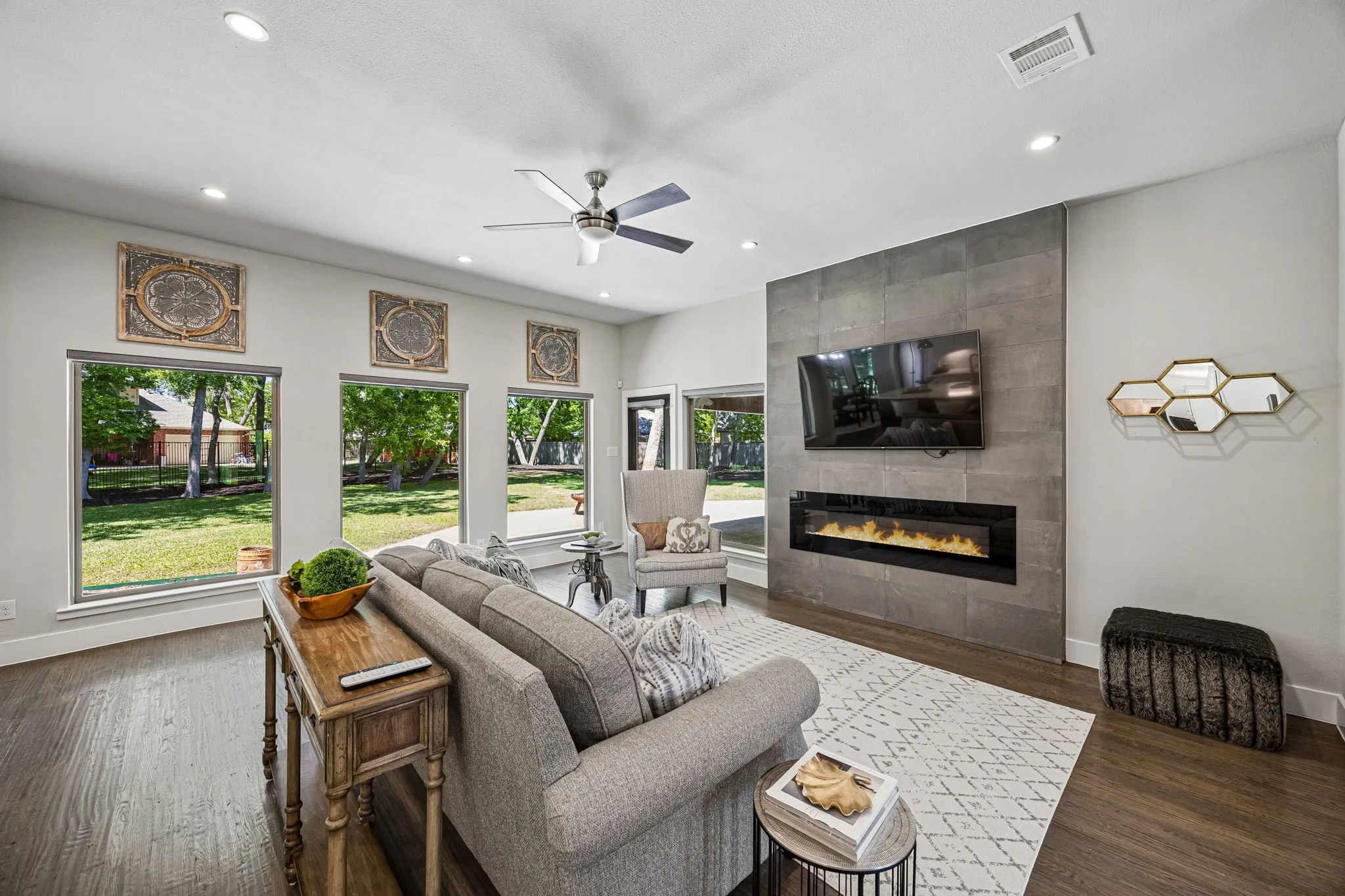 Single Family Residence For Sale in Collin County , 732 Creek Valley Court, Allen, Texas 75002, 4 Bedroom, 4 Bathroom, 2 Garage spaces, 2,893 Sqft, built in 1974, Preowned, mls#21223408, Real Estate Agent in Allen, Homes For Sale in Collin county, Homes For Sale in Allen, Realtor in Allen Texas, Real Estate Brokerage Independent Realty Texas, Luminita Cordes Realtor