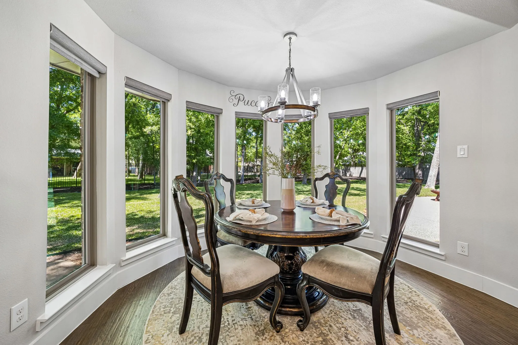 Single Family Residence For Sale in Collin County , 732 Creek Valley Court, Allen, Texas 75002, 4 Bedroom, 4 Bathroom, 2 Garage spaces, 2,893 Sqft, built in 1974, Preowned, mls#21223408, Real Estate Agent in Allen, Homes For Sale in Collin county, Homes For Sale in Allen, Realtor in Allen Texas, Real Estate Brokerage Independent Realty Texas, Luminita Cordes Realtor