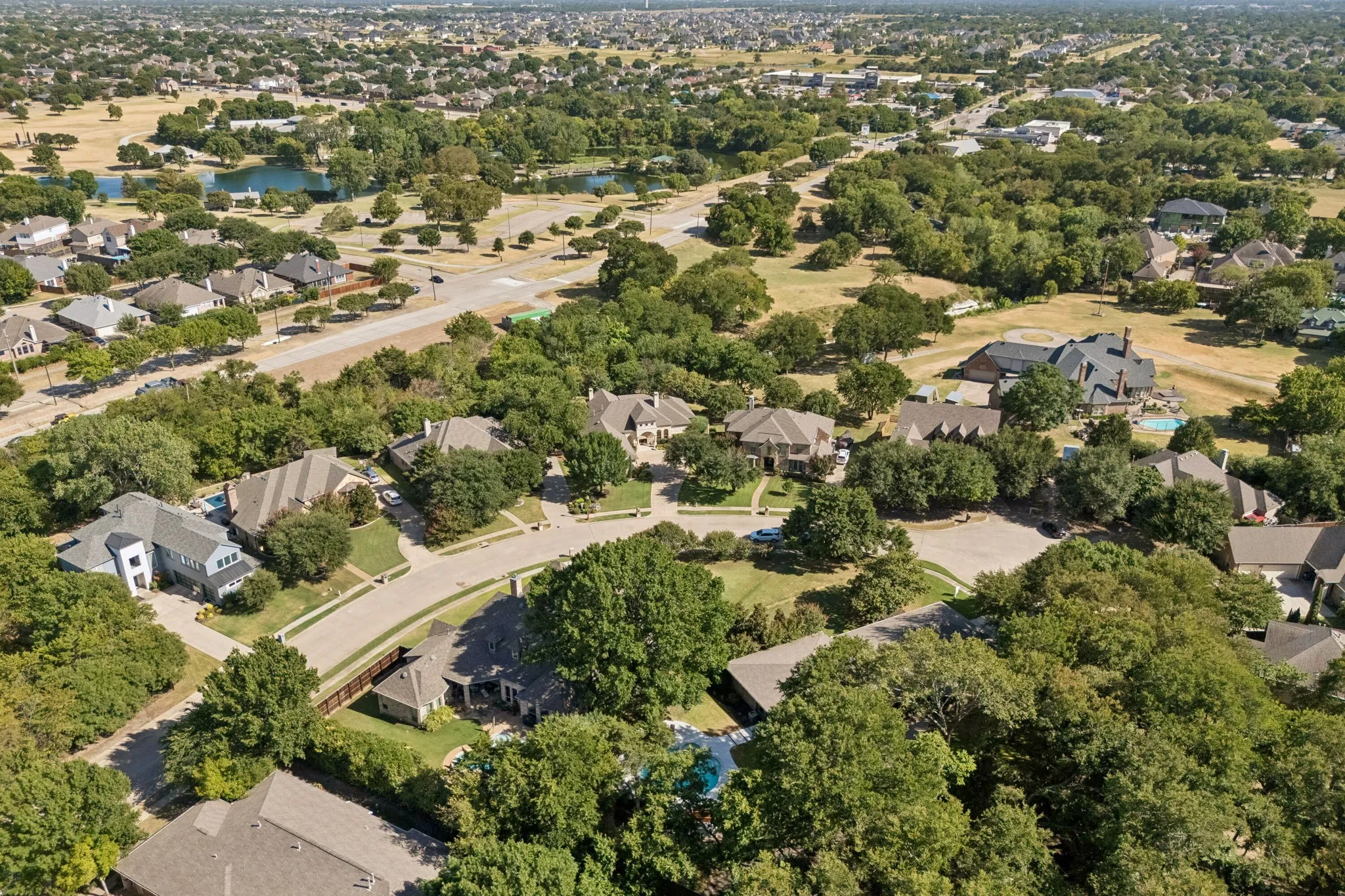 Single Family Residence For Sale in Collin County , 732 Creek Valley Court, Allen, Texas 75002, 4 Bedroom, 4 Bathroom, 2 Garage spaces, 2,893 Sqft, built in 1974, Preowned, mls#21223408, Real Estate Agent in Allen, Homes For Sale in Collin county, Homes For Sale in Allen, Realtor in Allen Texas, Real Estate Brokerage Independent Realty Texas, Luminita Cordes Realtor