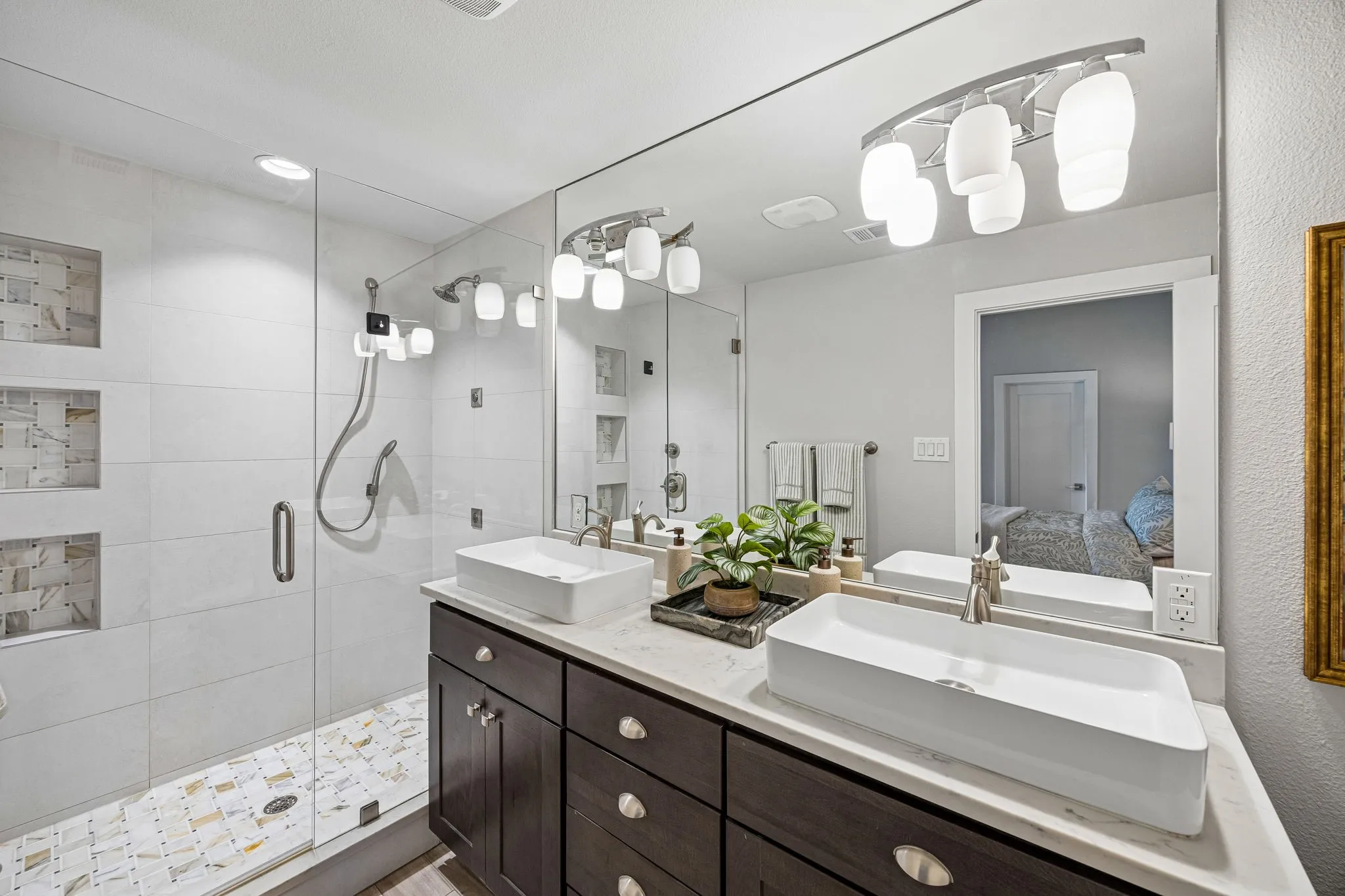 Single Family Residence For Sale in Collin County , 732 Creek Valley Court, Allen, Texas 75002, 4 Bedroom, 4 Bathroom, 2 Garage spaces, 2,893 Sqft, built in 1974, Preowned, mls#21223408, Real Estate Agent in Allen, Homes For Sale in Collin county, Homes For Sale in Allen, Realtor in Allen Texas, Real Estate Brokerage Independent Realty Texas, Luminita Cordes Realtor