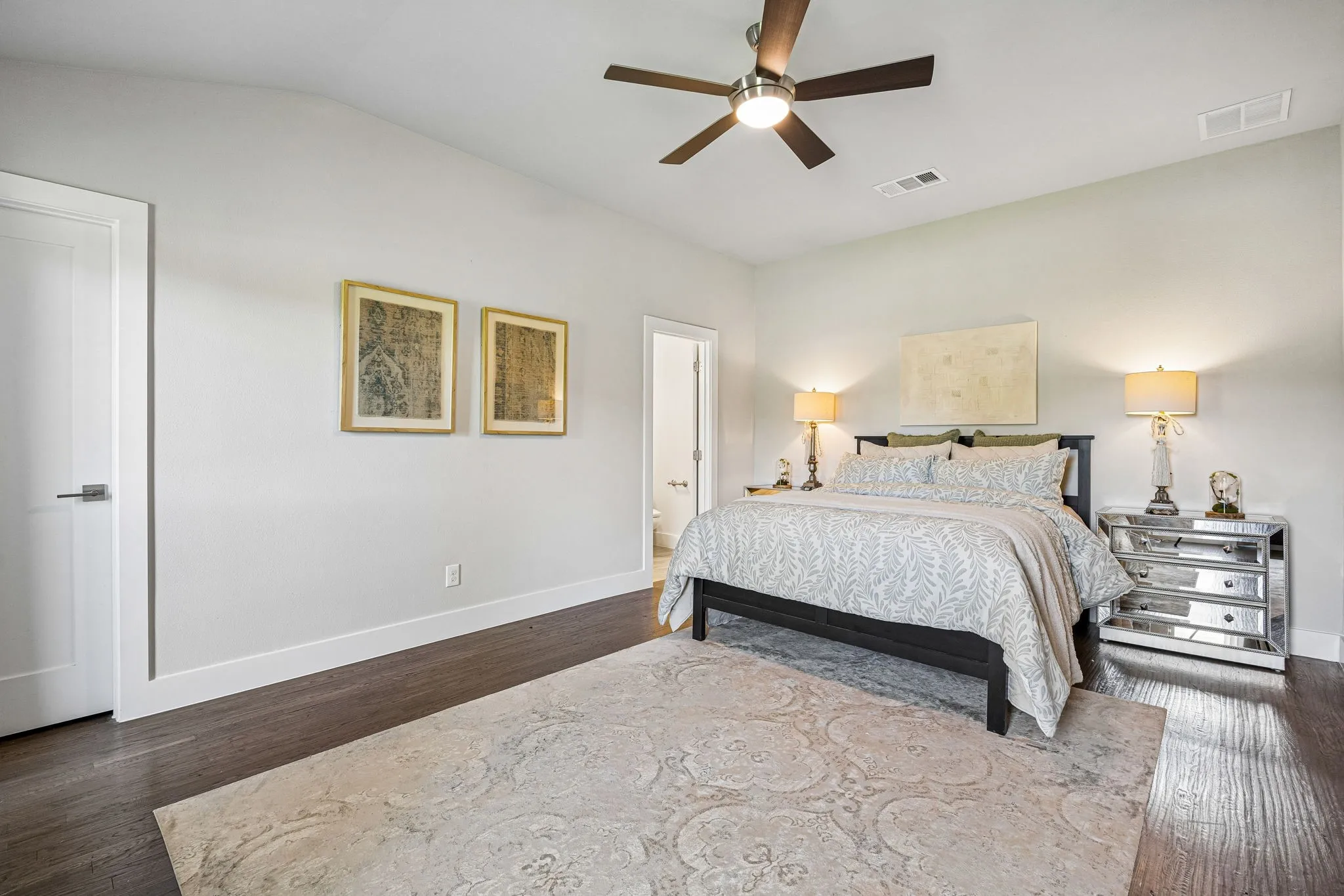 Single Family Residence For Sale in Collin County , 732 Creek Valley Court, Allen, Texas 75002, 4 Bedroom, 4 Bathroom, 2 Garage spaces, 2,893 Sqft, built in 1974, Preowned, mls#21223408, Real Estate Agent in Allen, Homes For Sale in Collin county, Homes For Sale in Allen, Realtor in Allen Texas, Real Estate Brokerage Independent Realty Texas, Luminita Cordes Realtor