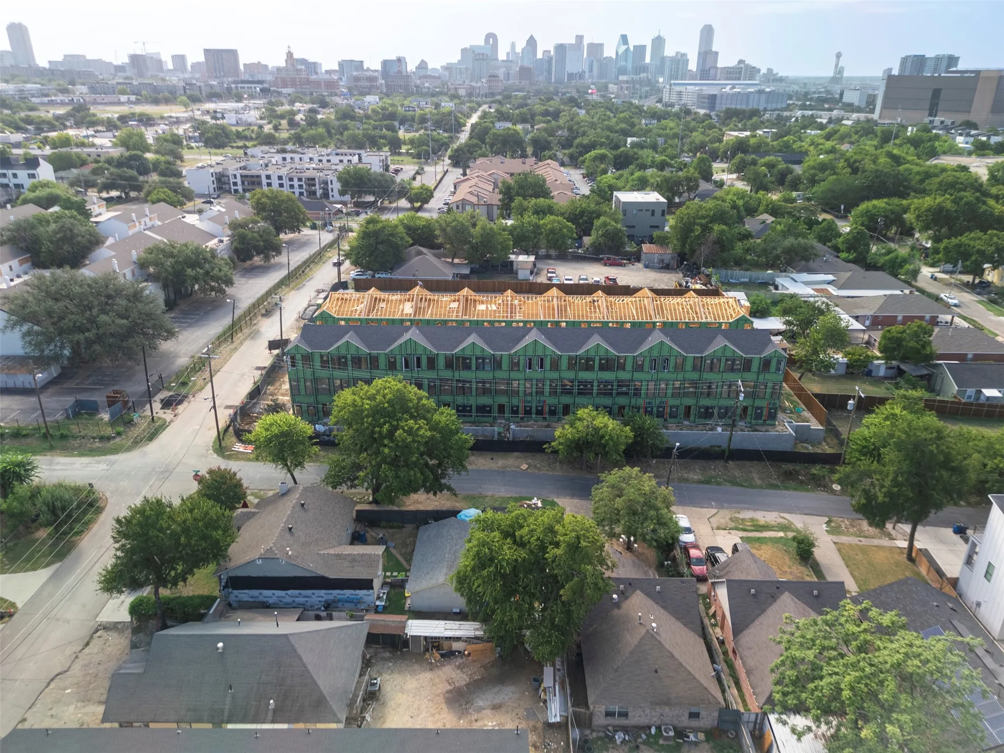 Single Family Residence For Sale in Dallas County , 4707 Sylvester, Dallas, Texas 75219, 1 Bedroom, 1 Bathroom, Garage spaces, 1,232 Sqft, built in 1929, Preowned, mls#21222976, Real Estate Agent in Dallas, Homes For Sale in Dallas county, Homes For Sale in Dallas, Realtor in Dallas Texas, Real Estate Brokerage Independent Realty Texas, Luminita Cordes Realtor