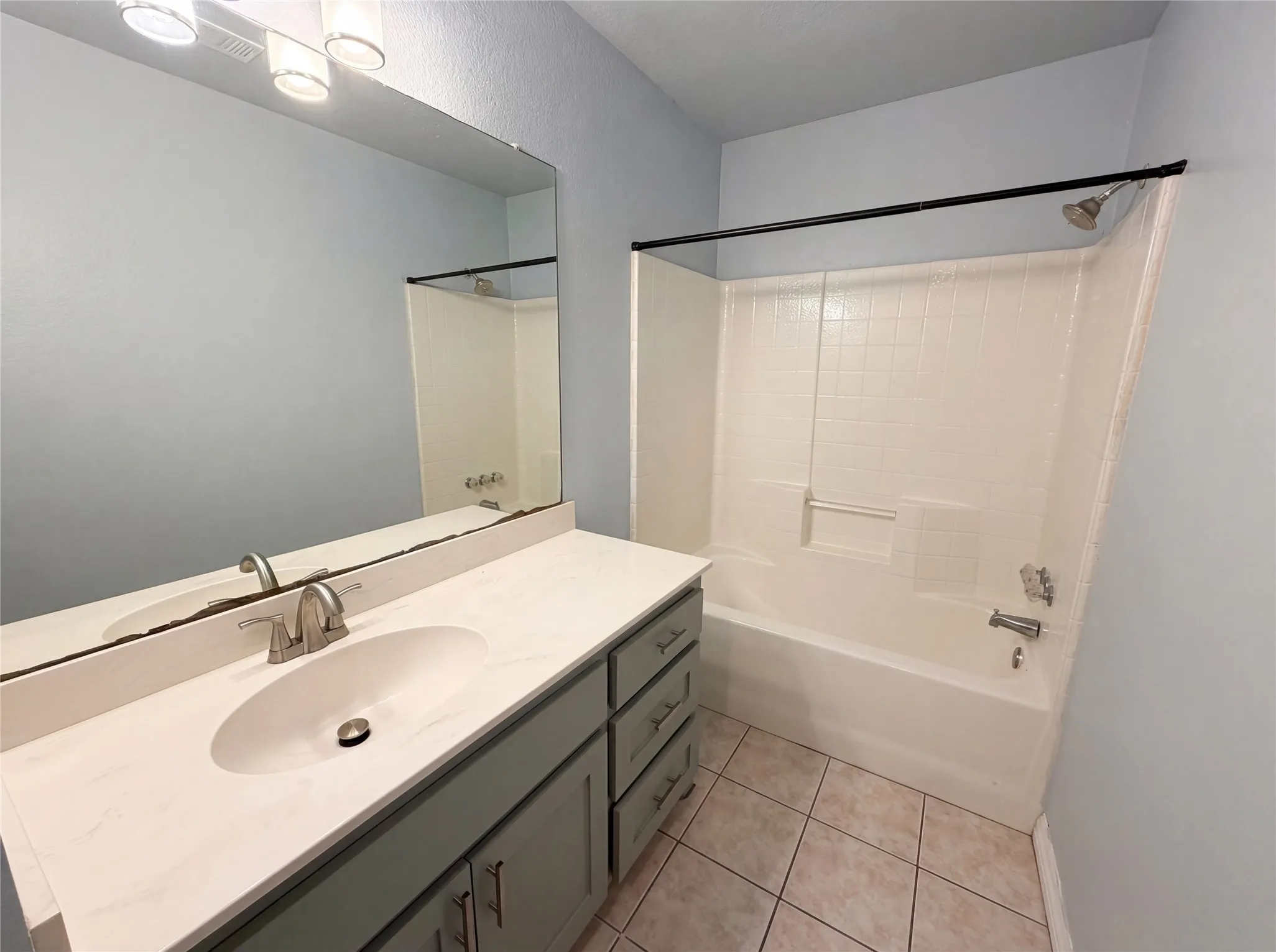 Single Family Residence For Sale in Ellis County , 4014 Fm 664, Waxahachie, Texas 75167, 3 Bedroom, 2 Bathroom, 2 Garage spaces, 2,163 Sqft, built in 1998, Preowned, mls#21223479, Real Estate Agent in Waxahachie, Homes For Sale in Ellis county, Homes For Sale in Waxahachie, Realtor in Waxahachie Texas, Real Estate Brokerage Independent Realty Texas, Luminita Cordes Realtor