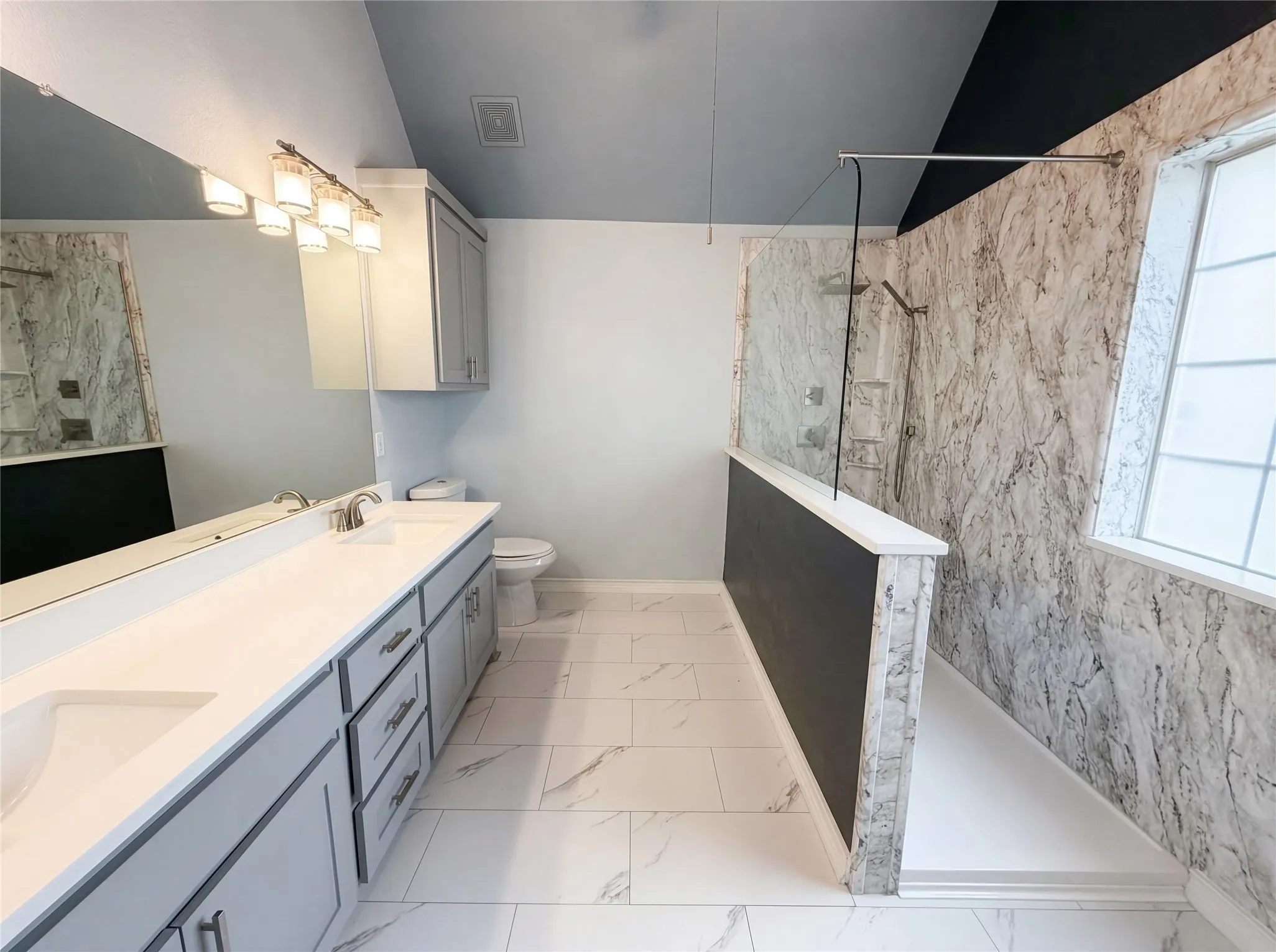 Single Family Residence For Sale in Ellis County , 4014 Fm 664, Waxahachie, Texas 75167, 3 Bedroom, 2 Bathroom, 2 Garage spaces, 2,163 Sqft, built in 1998, Preowned, mls#21223479, Real Estate Agent in Waxahachie, Homes For Sale in Ellis county, Homes For Sale in Waxahachie, Realtor in Waxahachie Texas, Real Estate Brokerage Independent Realty Texas, Luminita Cordes Realtor
