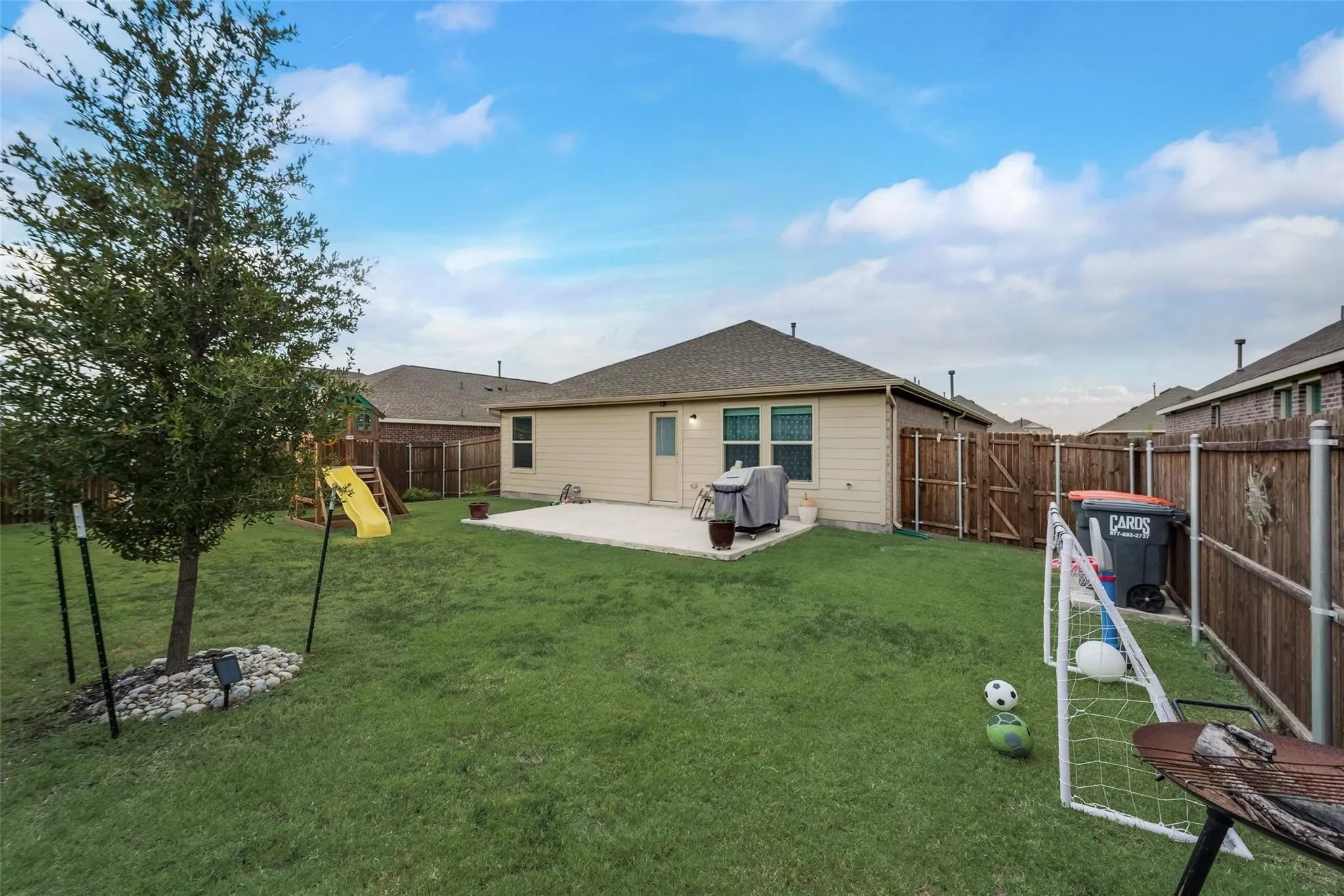Single Family Residence For Sale in Collin County , 1602 Stonefield Drive, Anna, Texas 75409, 3 Bedroom, 2 Bathroom, 2 Garage spaces, 1,516 Sqft, built in 2020, Preowned, mls#21223493, Real Estate Agent in Anna, Homes For Sale in Collin county, Homes For Sale in Anna, Realtor in Anna Texas, Real Estate Brokerage Independent Realty Texas, Luminita Cordes Realtor