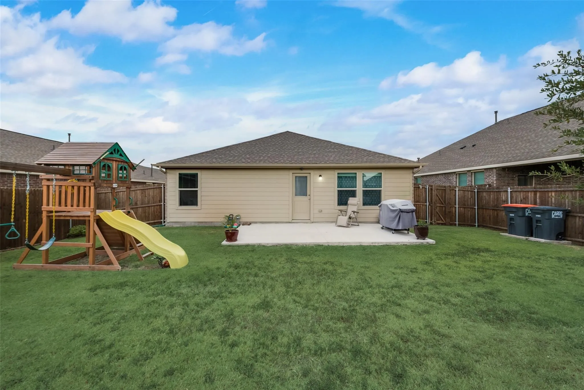 Single Family Residence For Sale in Collin County , 1602 Stonefield Drive, Anna, Texas 75409, 3 Bedroom, 2 Bathroom, 2 Garage spaces, 1,516 Sqft, built in 2020, Preowned, mls#21223493, Real Estate Agent in Anna, Homes For Sale in Collin county, Homes For Sale in Anna, Realtor in Anna Texas, Real Estate Brokerage Independent Realty Texas, Luminita Cordes Realtor