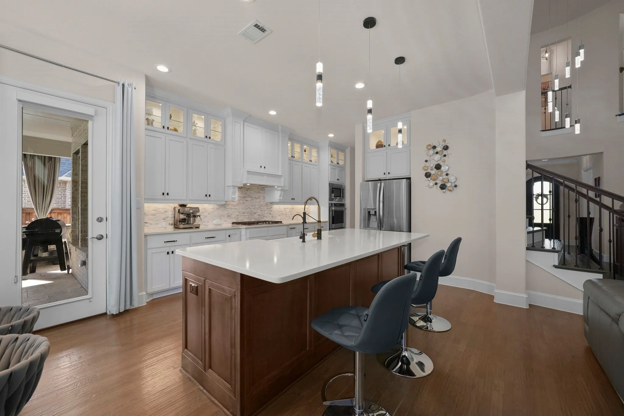 Single Family Residence For Sale in Denton County , 2353 Flat Creek Road, Frisco, Texas 75036, 5 Bedroom, 5 Bathroom, 3 Garage spaces, 4,409 Sqft, built in 2018, Preowned, mls#21219181, Real Estate Agent in Frisco, Homes For Sale in Denton county, Homes For Sale in Frisco, Realtor in Frisco Texas, Real Estate Brokerage Independent Realty Texas, Luminita Cordes Realtor