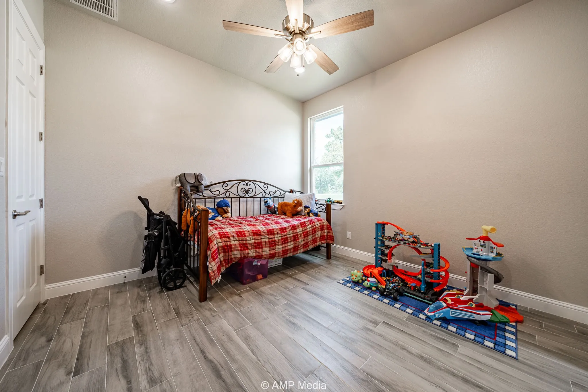 Single Family Residence For Sale in Parker County , 408 Lake Arbor Drive, Weatherford, Texas 76088, 4 Bedrooms, 3 Bathrooms, 2 Garage spaces, 2,856 Sqft, built in 2022, Price $649,900, mls#21223615, Real Estate Agent in Weatherford, Homes For Sale in Parker county, Homes For Sale in Weatherford, Realtor in Weatherford Texas, Real Estate Brokerage Independent Realty Texas, Luminita Cordes Realtor