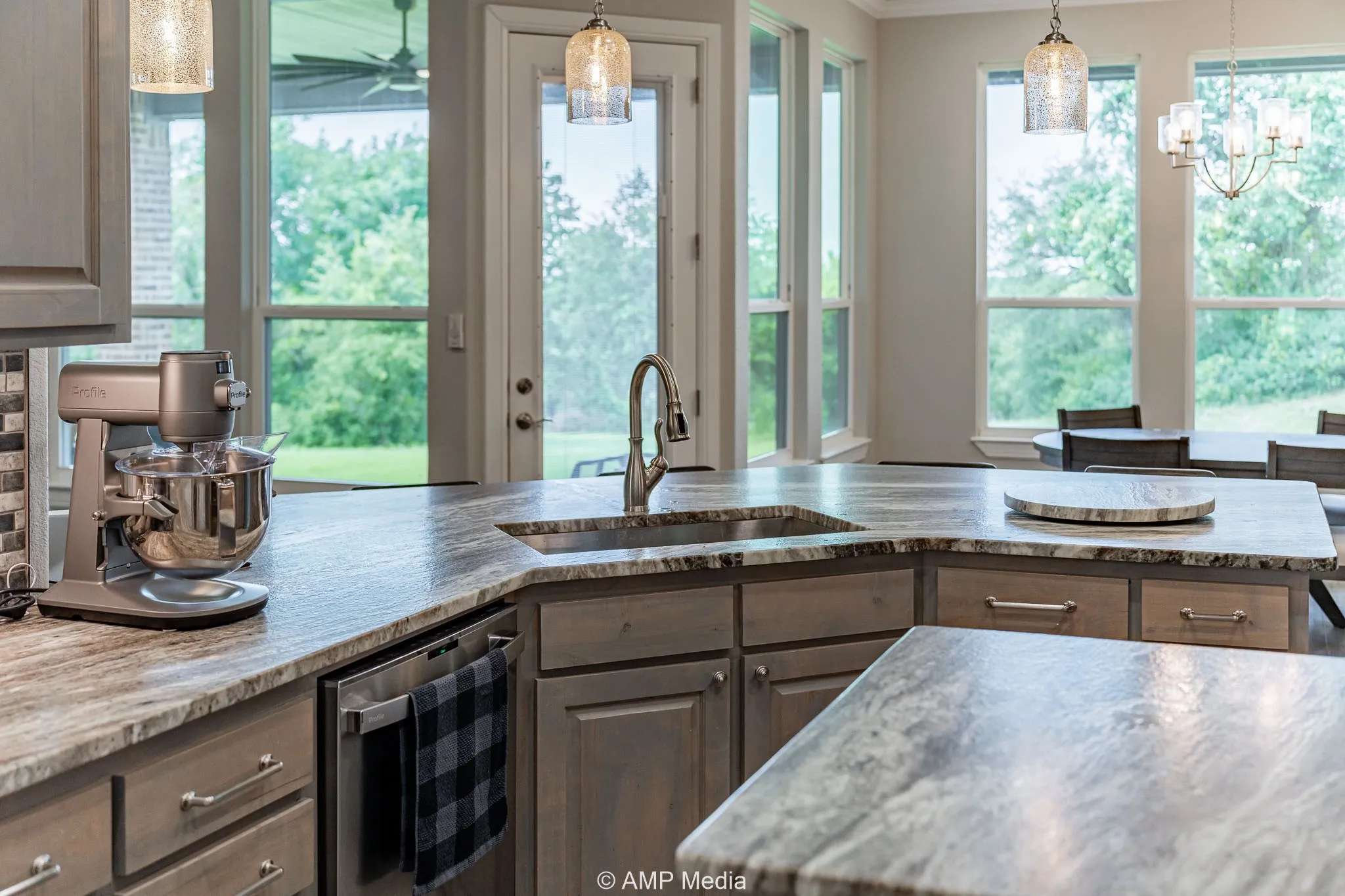 Single Family Residence For Sale in Parker County , 408 Lake Arbor Drive, Weatherford, Texas 76088, 4 Bedrooms, 3 Bathrooms, 2 Garage spaces, 2,856 Sqft, built in 2022, Price $649,900, mls#21223615, Real Estate Agent in Weatherford, Homes For Sale in Parker county, Homes For Sale in Weatherford, Realtor in Weatherford Texas, Real Estate Brokerage Independent Realty Texas, Luminita Cordes Realtor