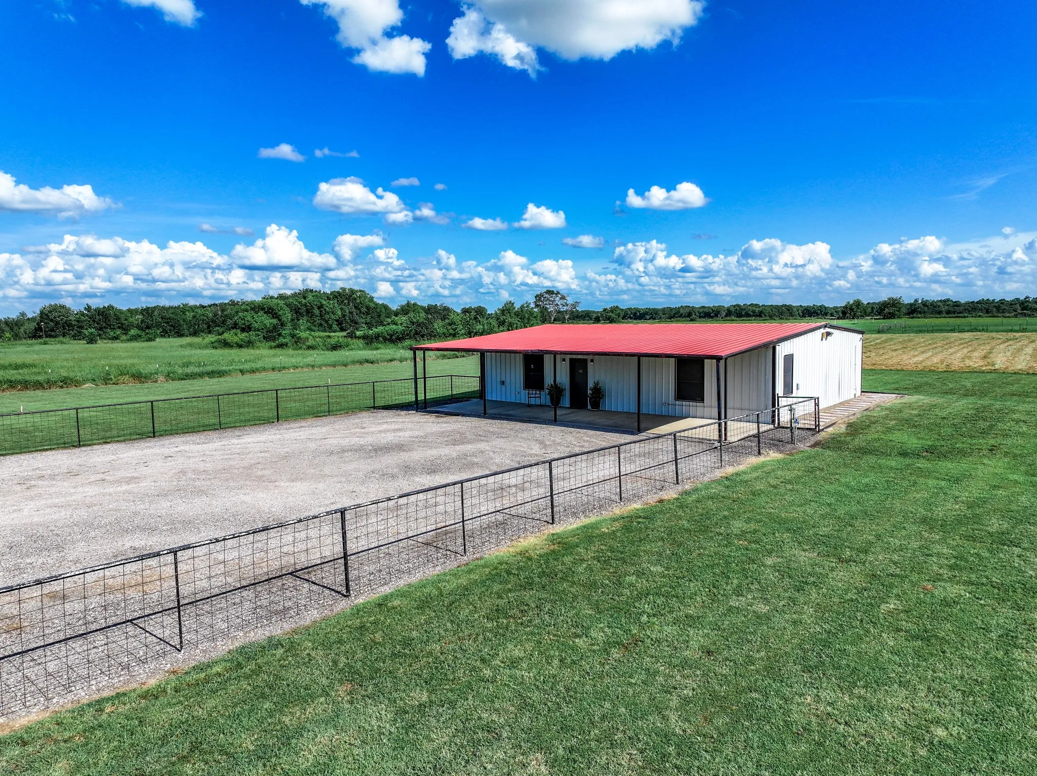 Business For Sale in Hopkins County , 8505 W Interstate Highway 30, Cumby, Texas 75433, 0, 0, Garage spaces, 1,728 Sqft, built in 2002, Preowned, mls#21223533, Real Estate Agent in Cumby, Homes For Sale in Hopkins county, Homes For Sale in Cumby, Realtor in Cumby Texas, Real Estate Brokerage Independent Realty Texas, Luminita Cordes Realtor