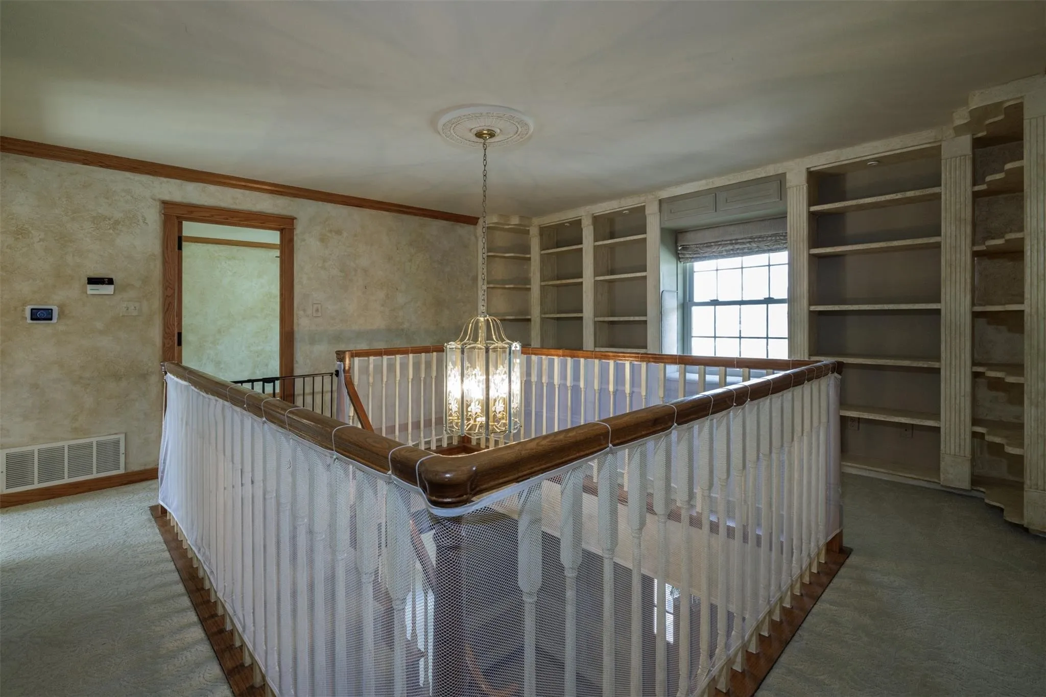 Single Family Residence For Sale in Hunt County , 6569 Fm 2947 4 acres, Quinlan, Texas 75474, 4 Bedroom, 4 Bathroom, 2 Garage spaces, 3,144 Sqft, built in 1986, mls#21217354, Real Estate Agent in Quinlan, Homes For Sale in Hunt county, Homes For Sale in Quinlan, Realtor in Quinlan Texas, Real Estate Brokerage Independent Realty Texas, Luminita Cordes Realtor